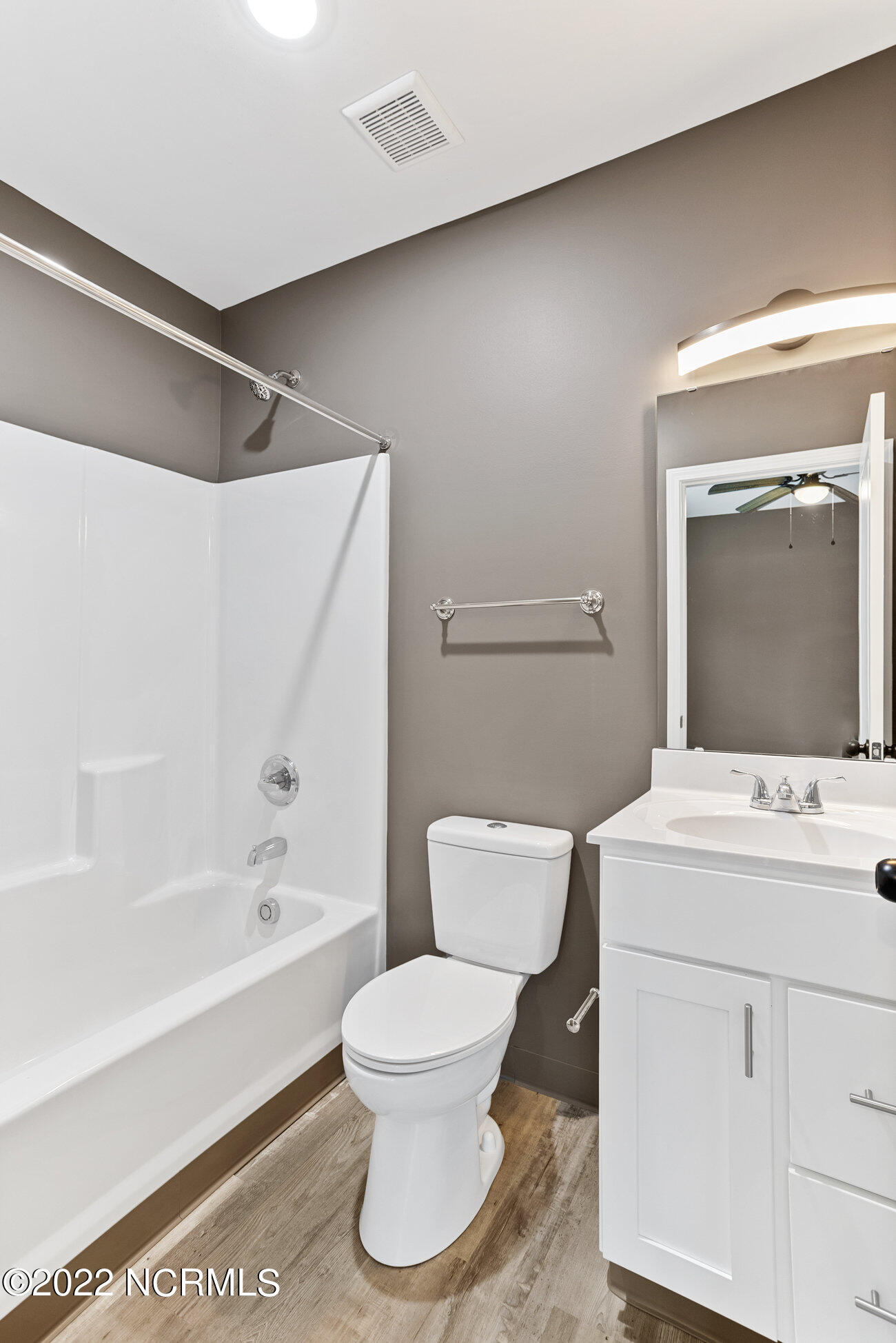 100492638 | Photo 35