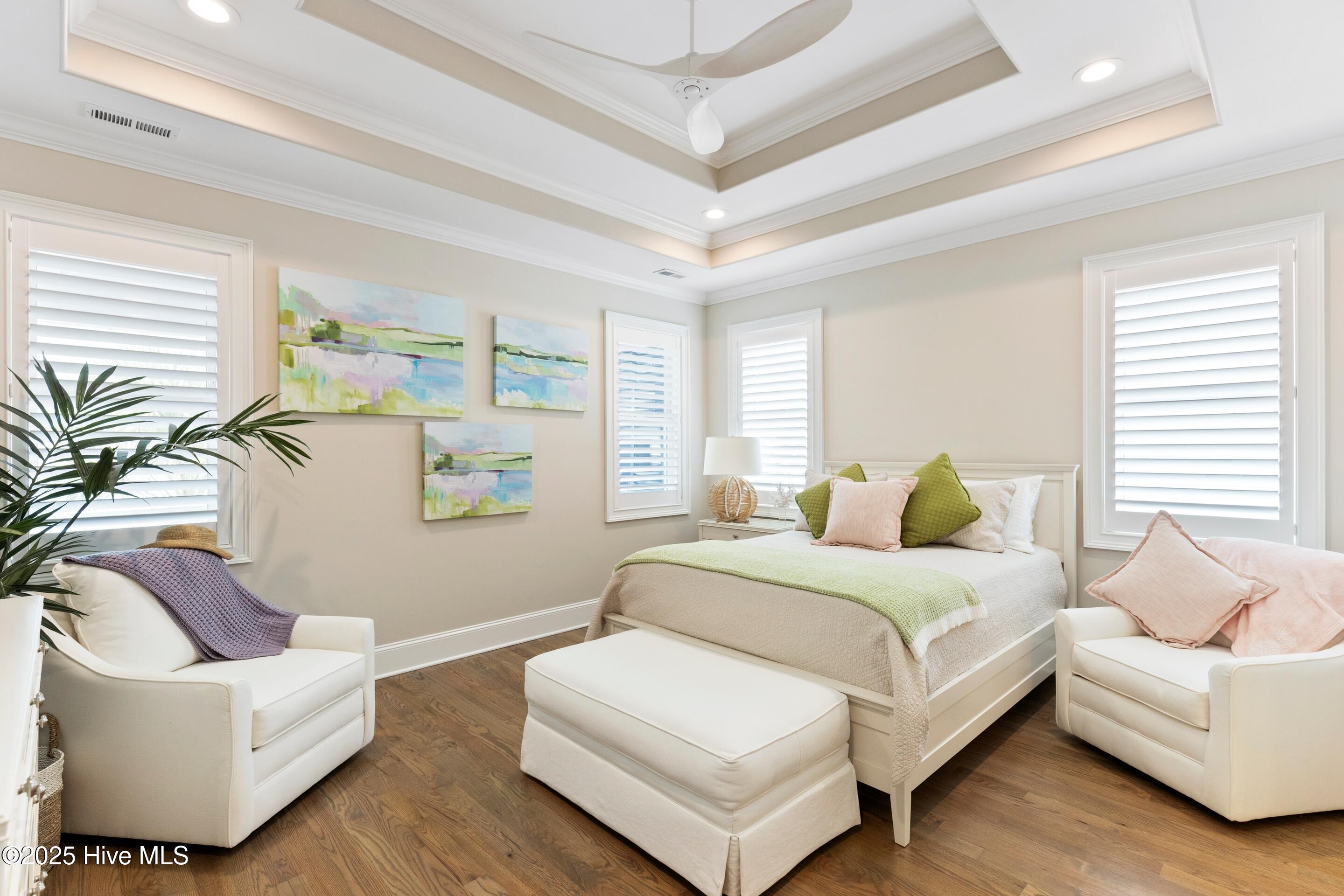 100532410 | Photo 28