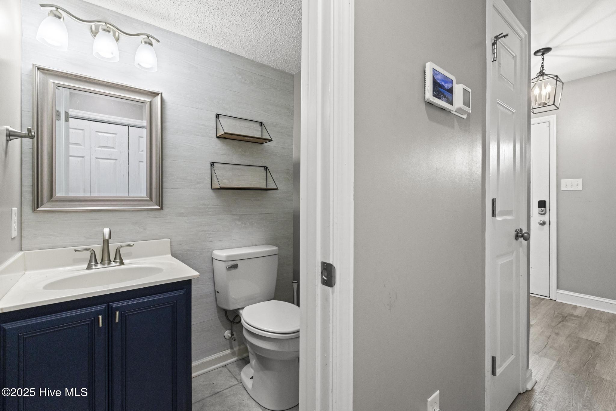 100545087 | Photo 17