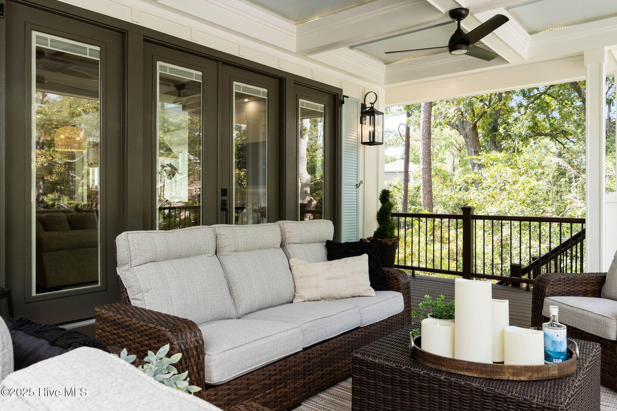 100516902 | Photo 83