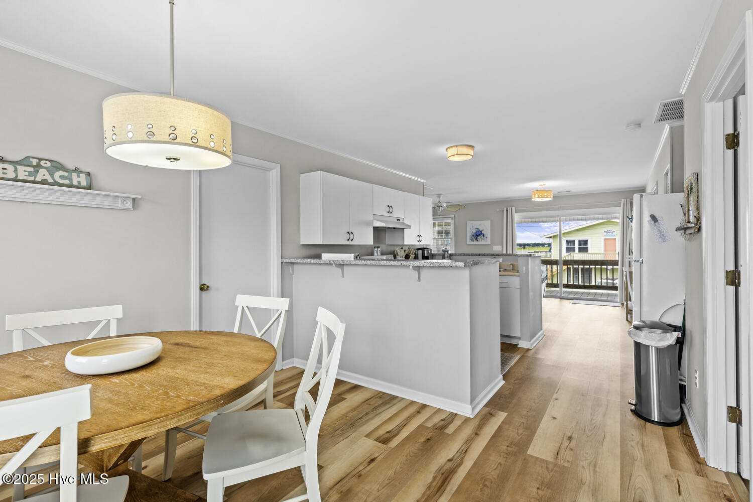 100525071 | Photo 16