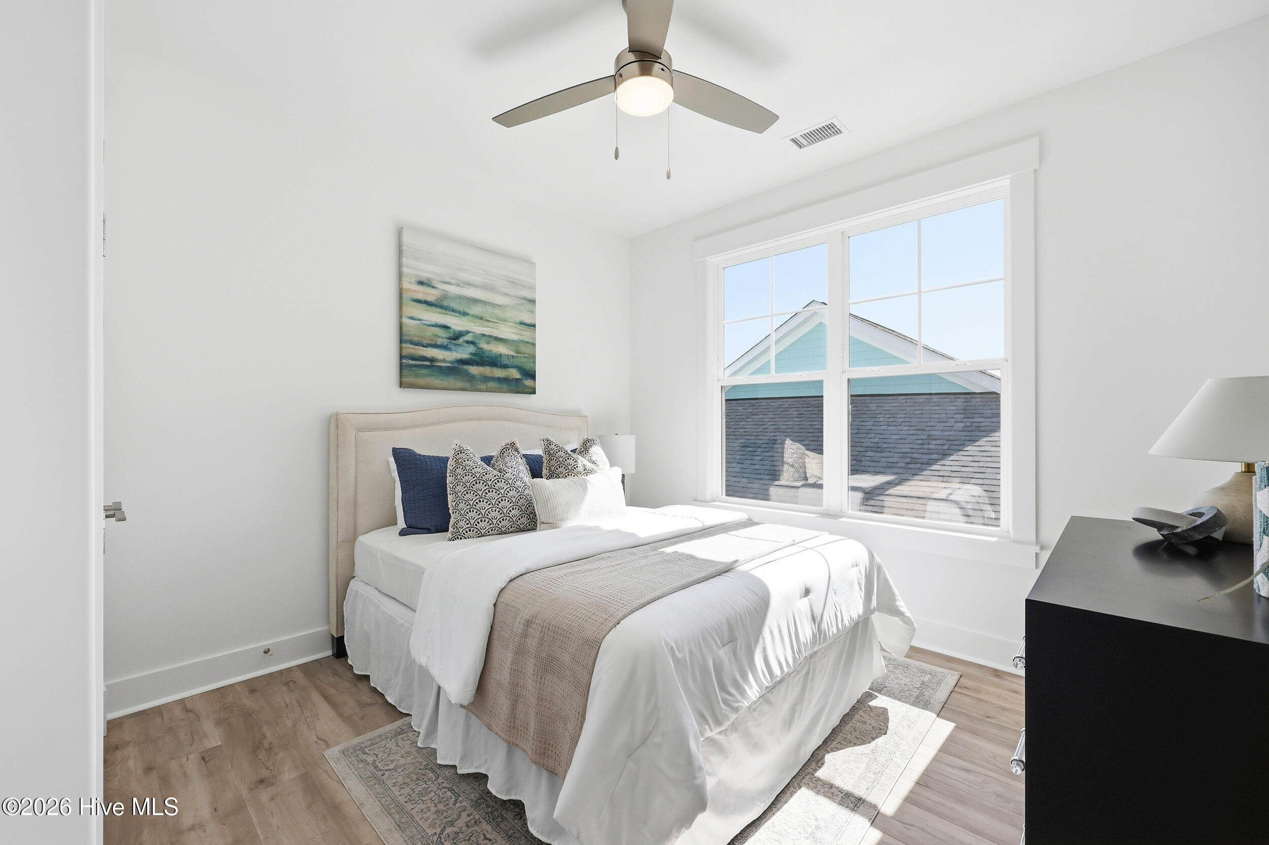 100523956 | Photo 27