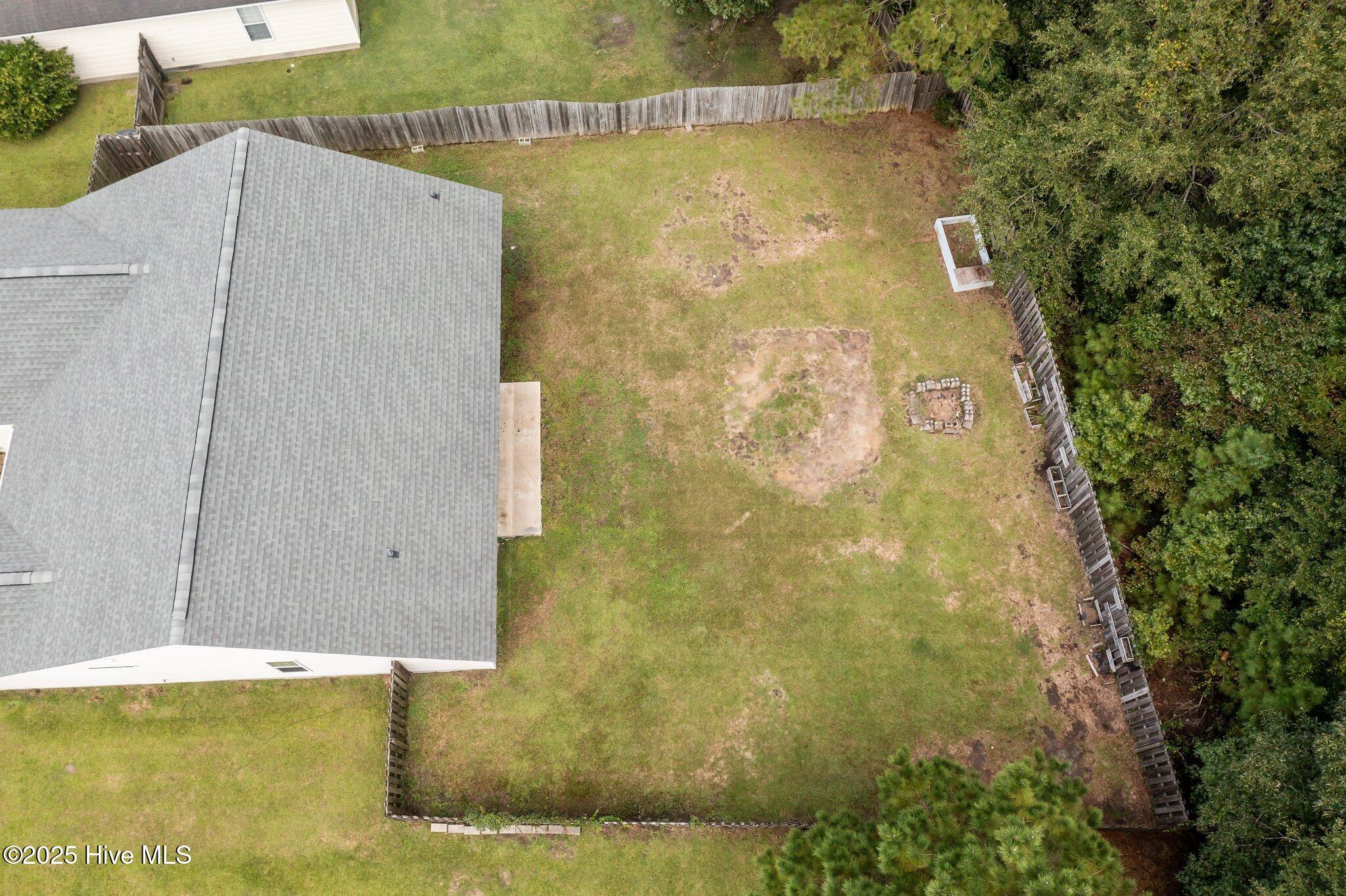 100545668 | Photo 22