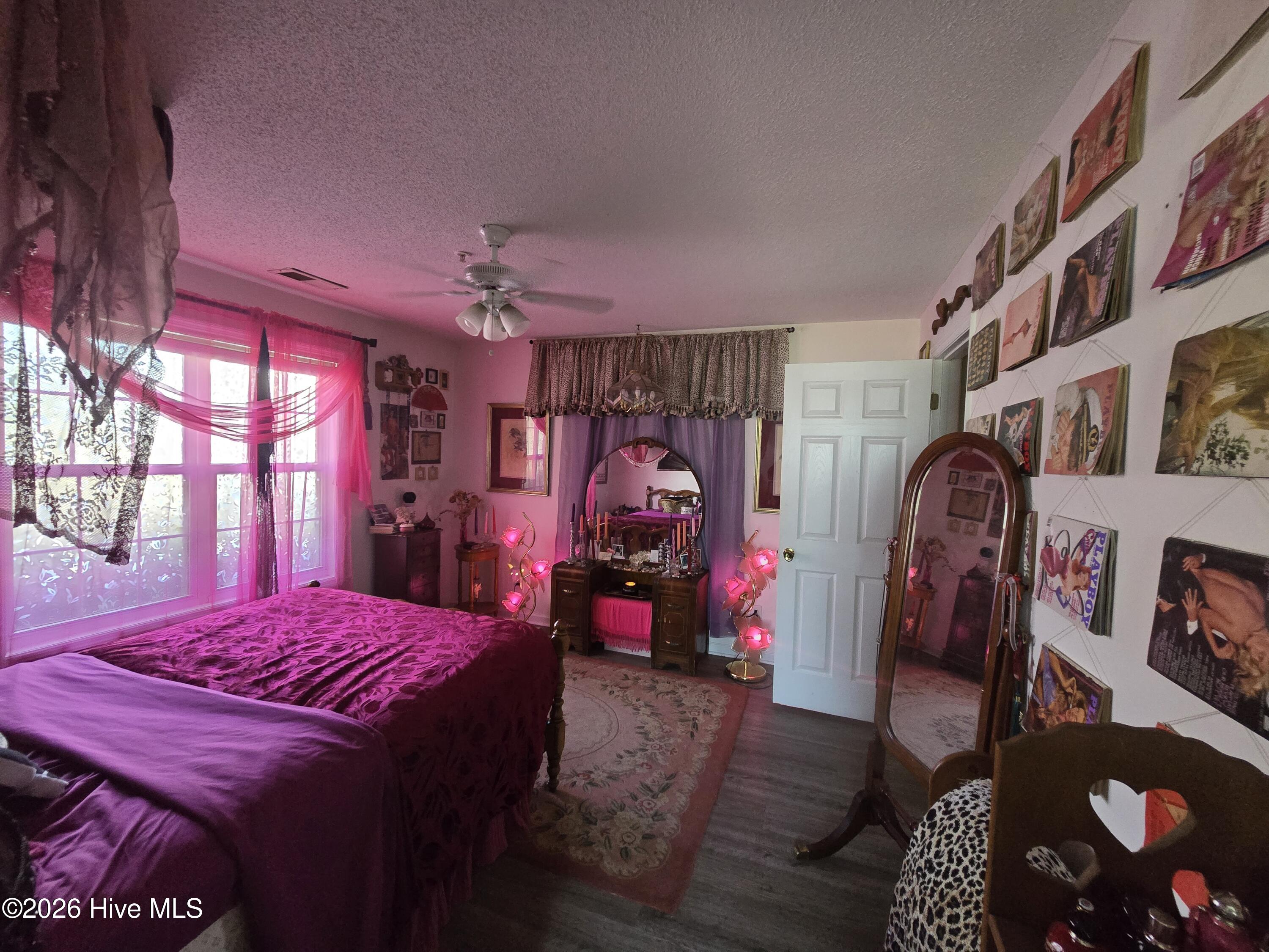 100569420 | Photo 17