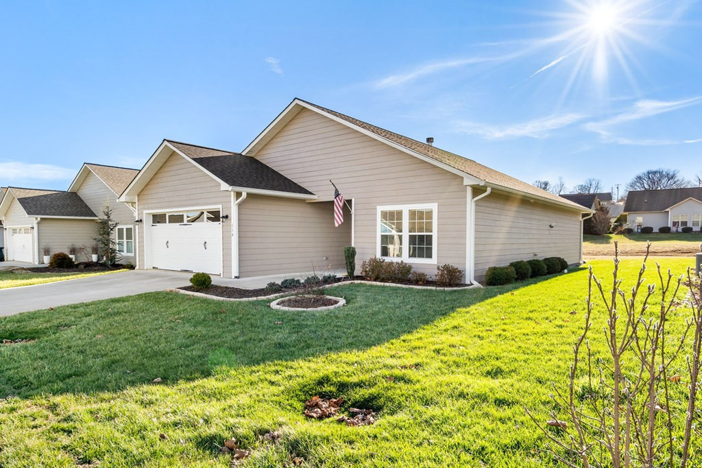 Homes for sale in Hayesville, NC | 116 Riverwalk Cir, Hayesville, NC 28904 | MLS# 98500564