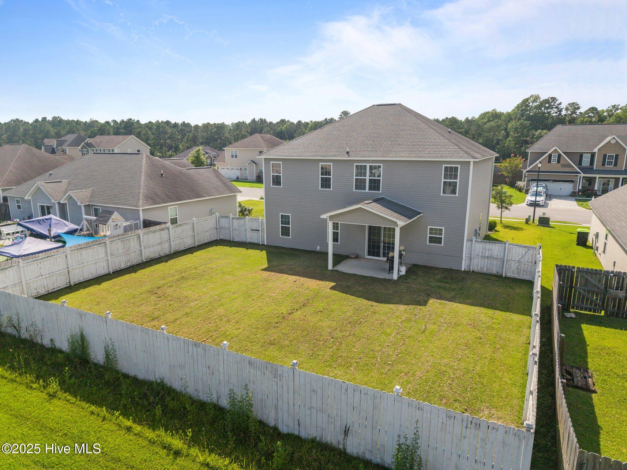 100555918 | Photo 46