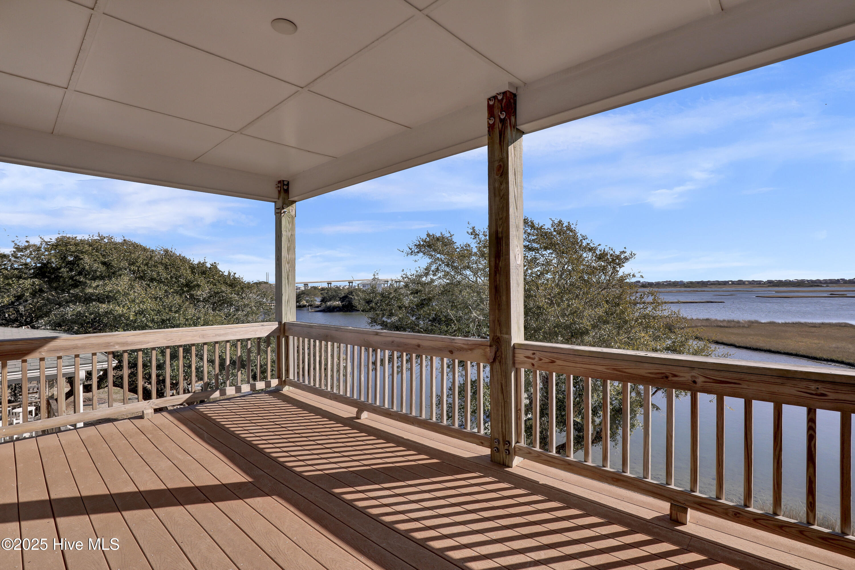 100527440 | Photo 15