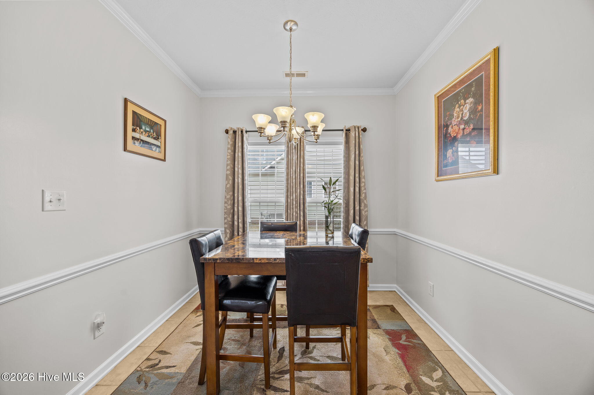 100557483 | Photo 16