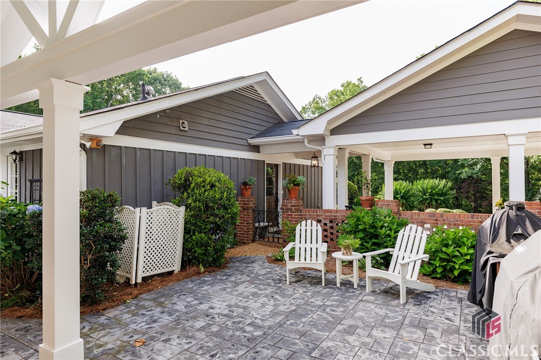 1060 Woodhollow Lane