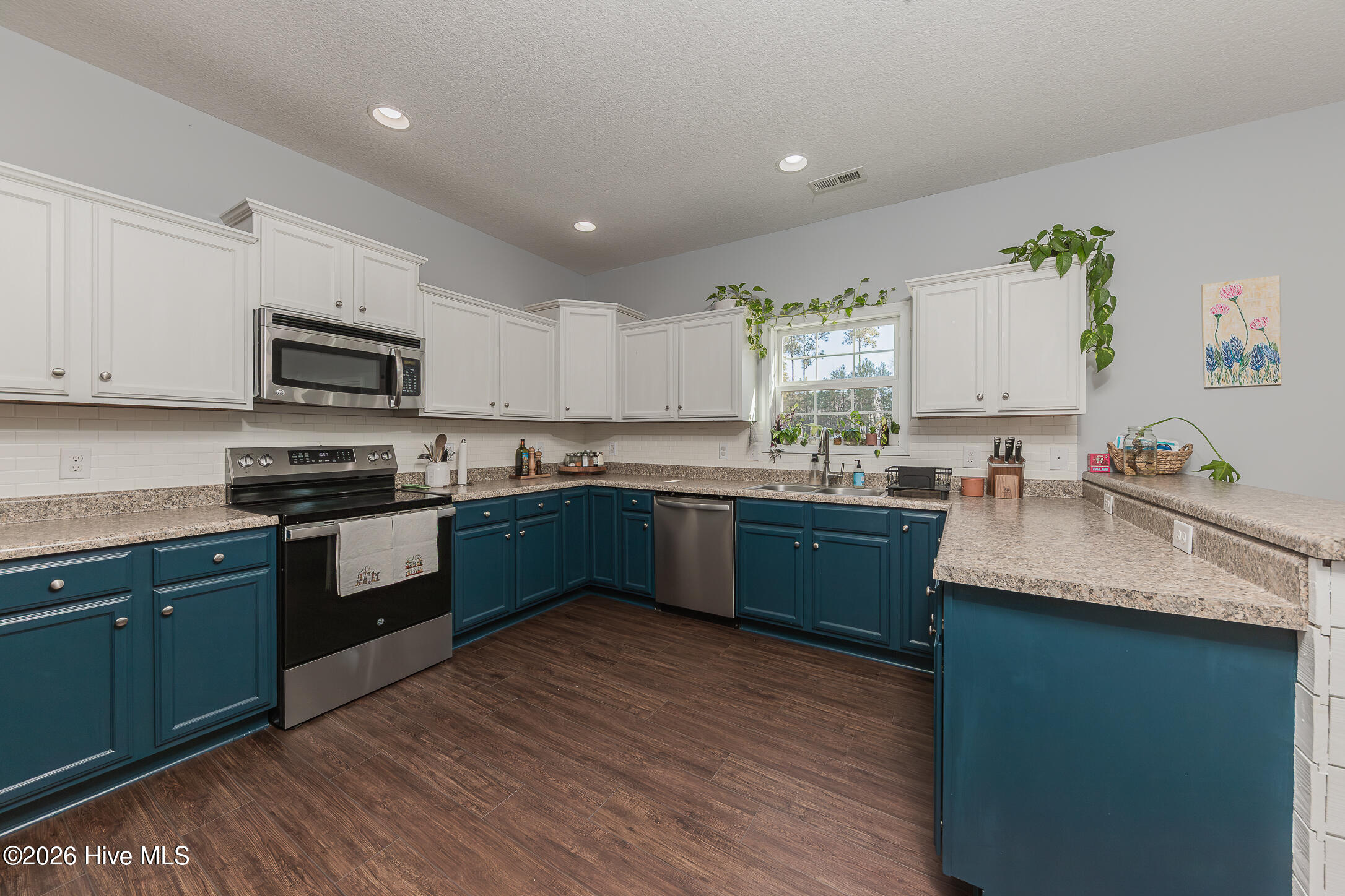 100554751 | Photo 22