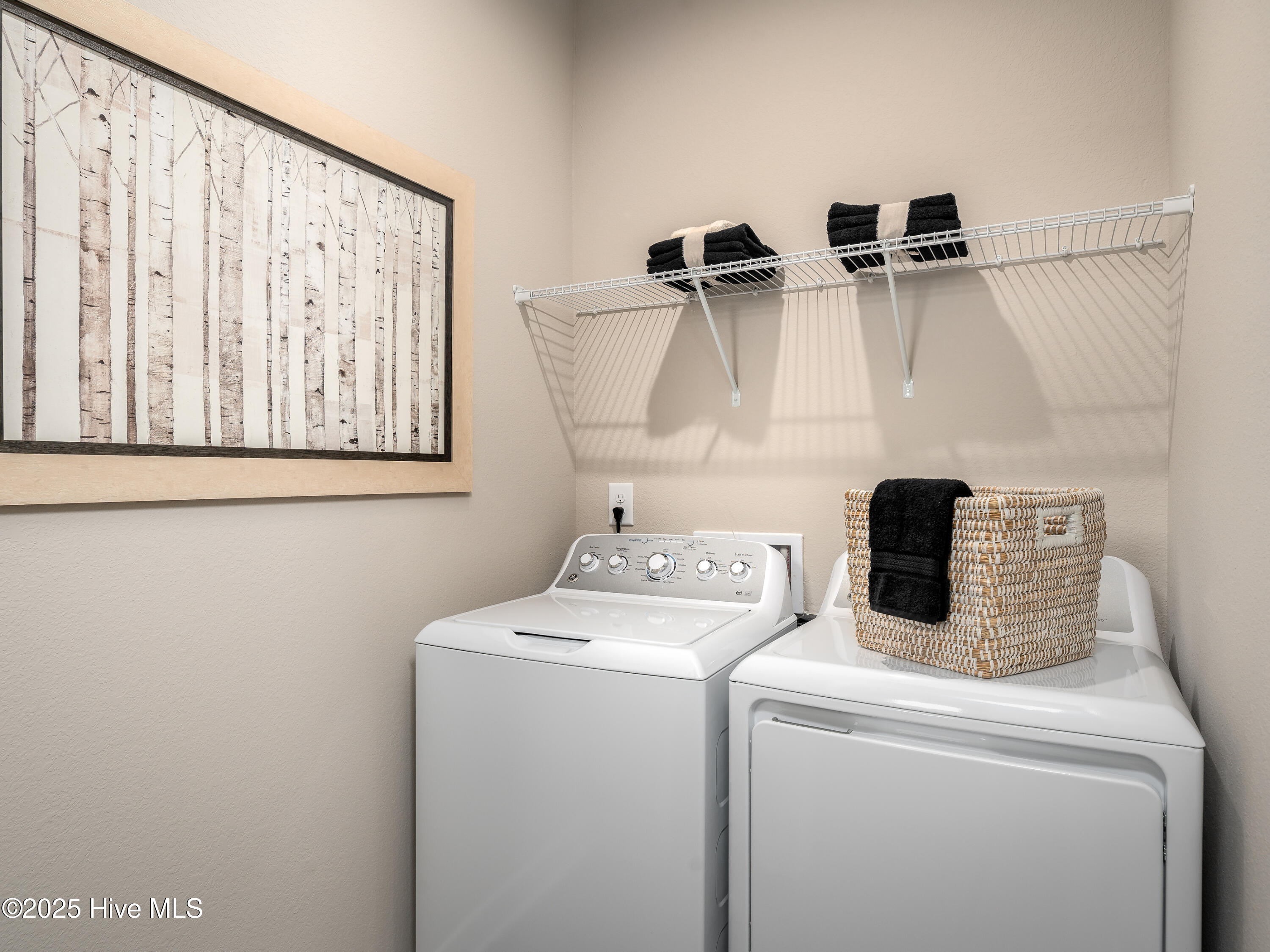 100503430 | Photo 21