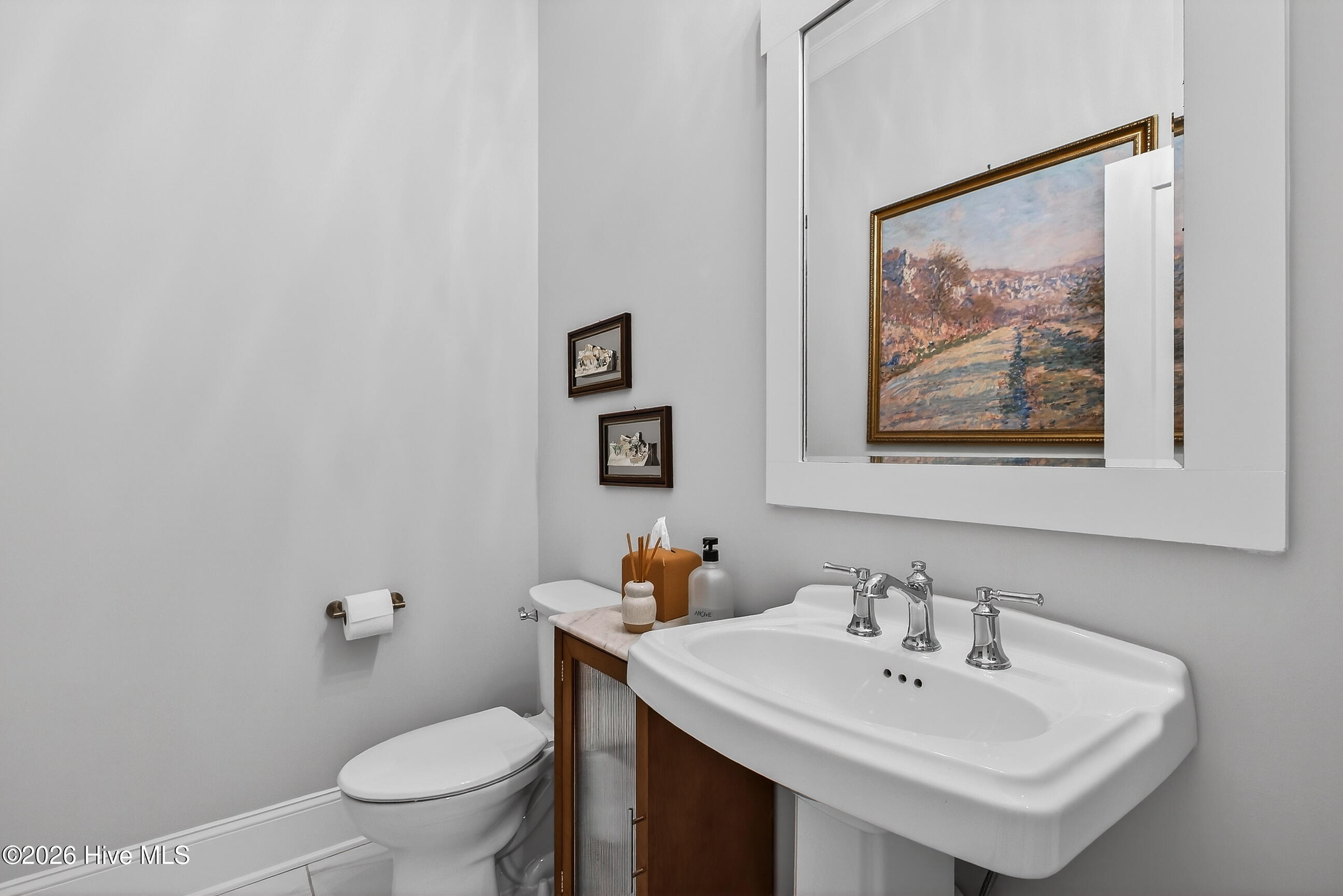 100564541 | Photo 37