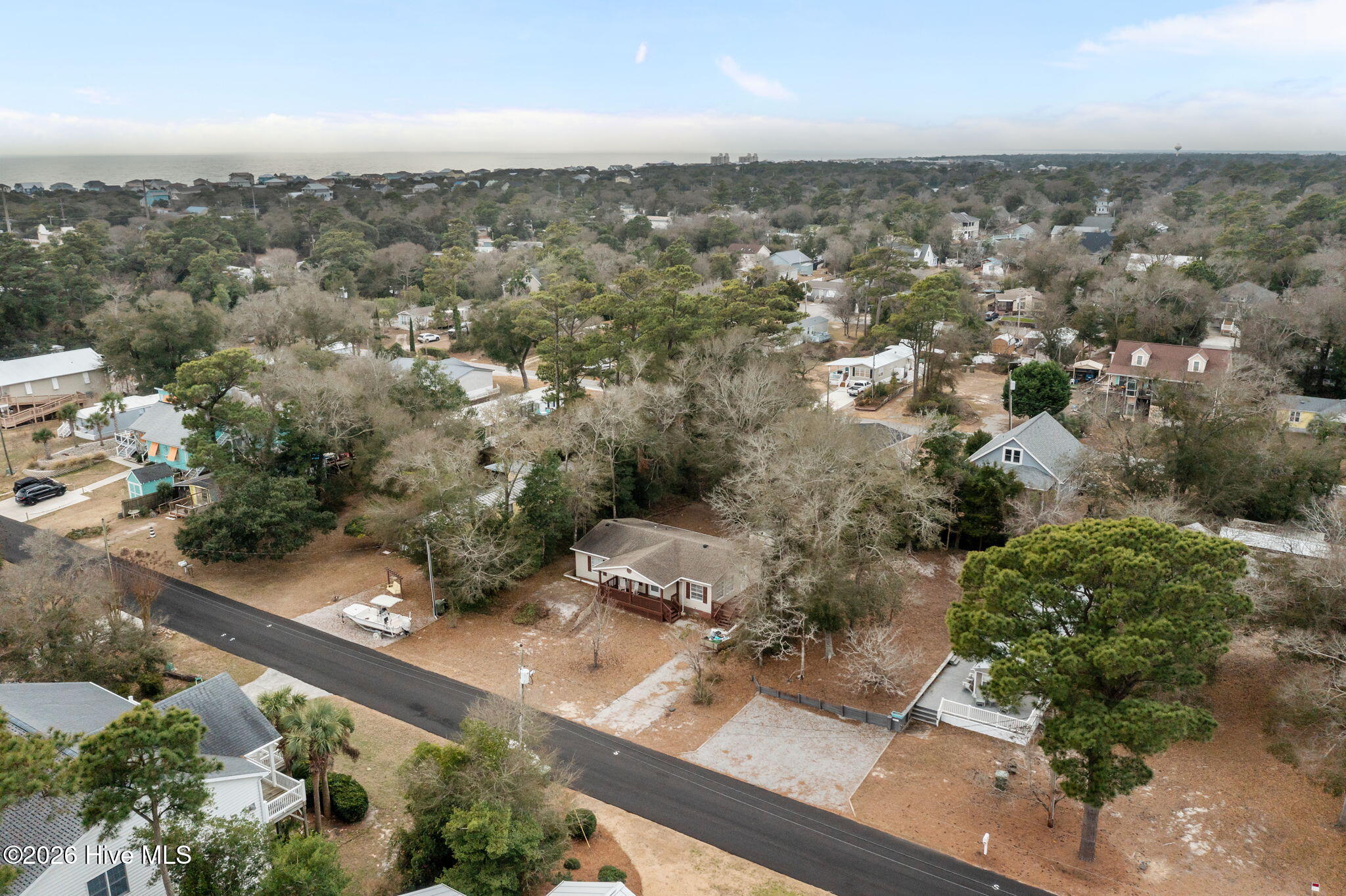 100548525 | Photo 48