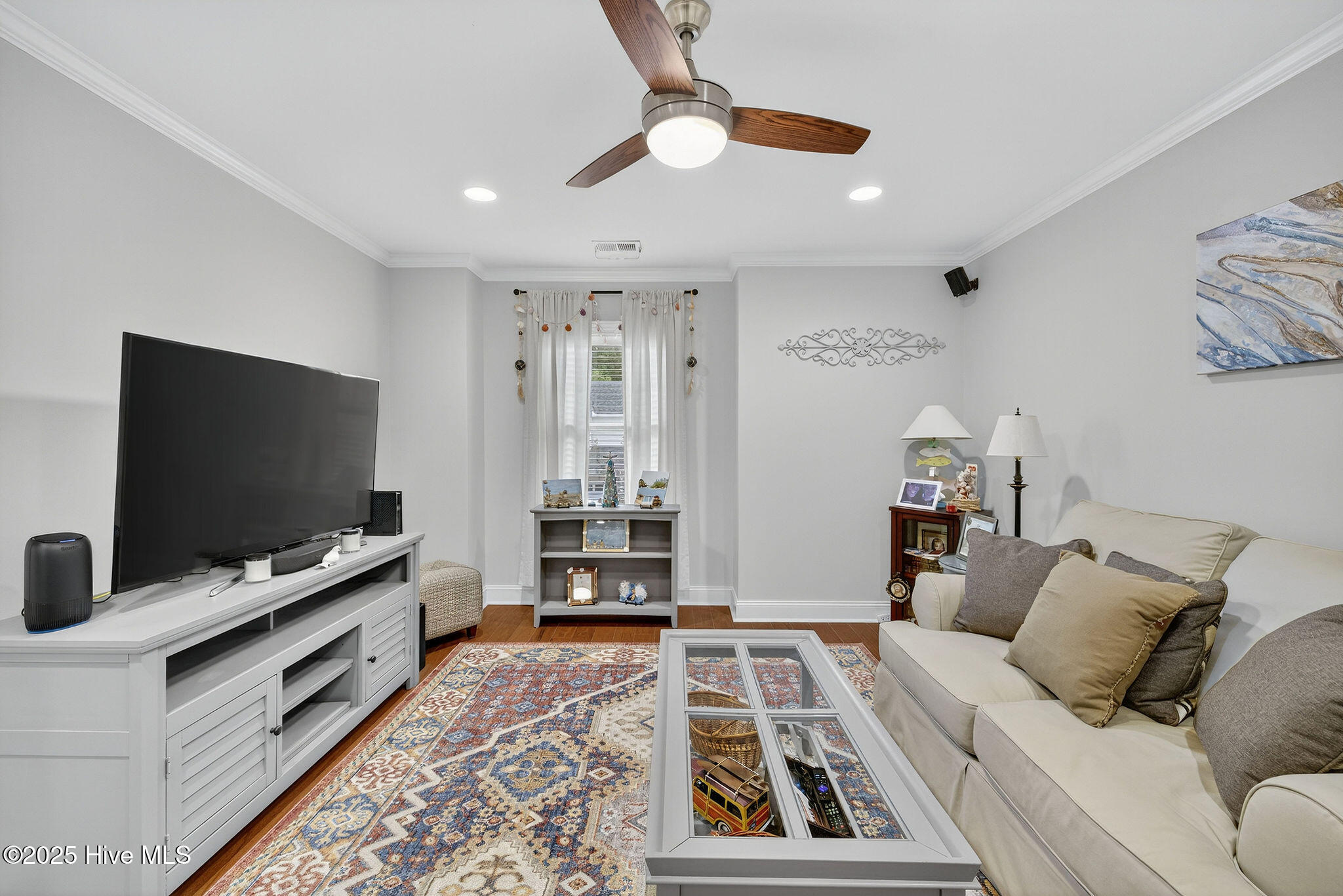 100538895 | Photo 28