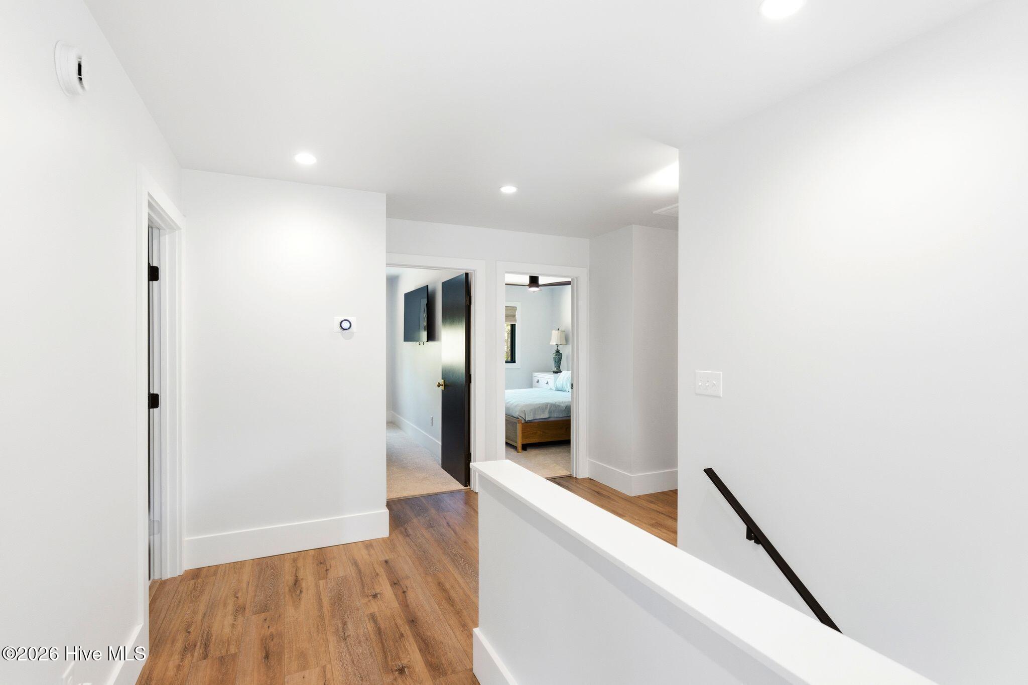 100568012 | Photo 42