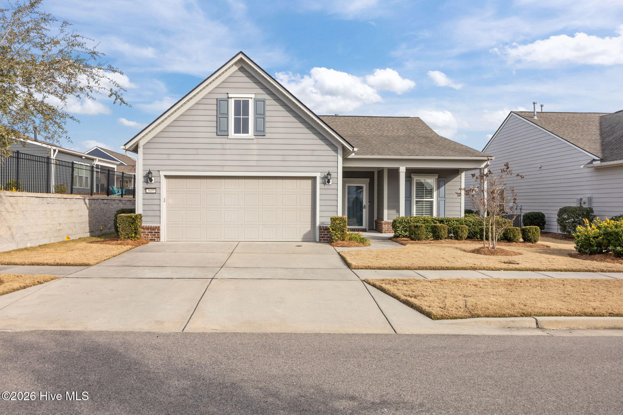 100552007 | Photo 12