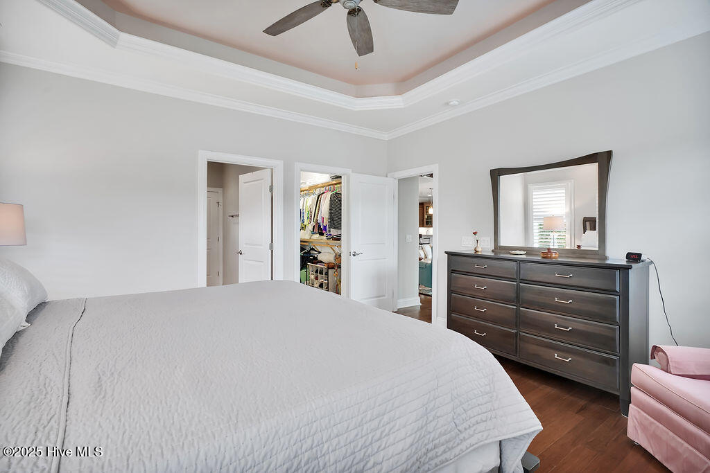 100534763 | Photo 24