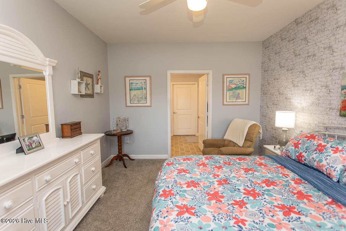 100496109 | Photo 17