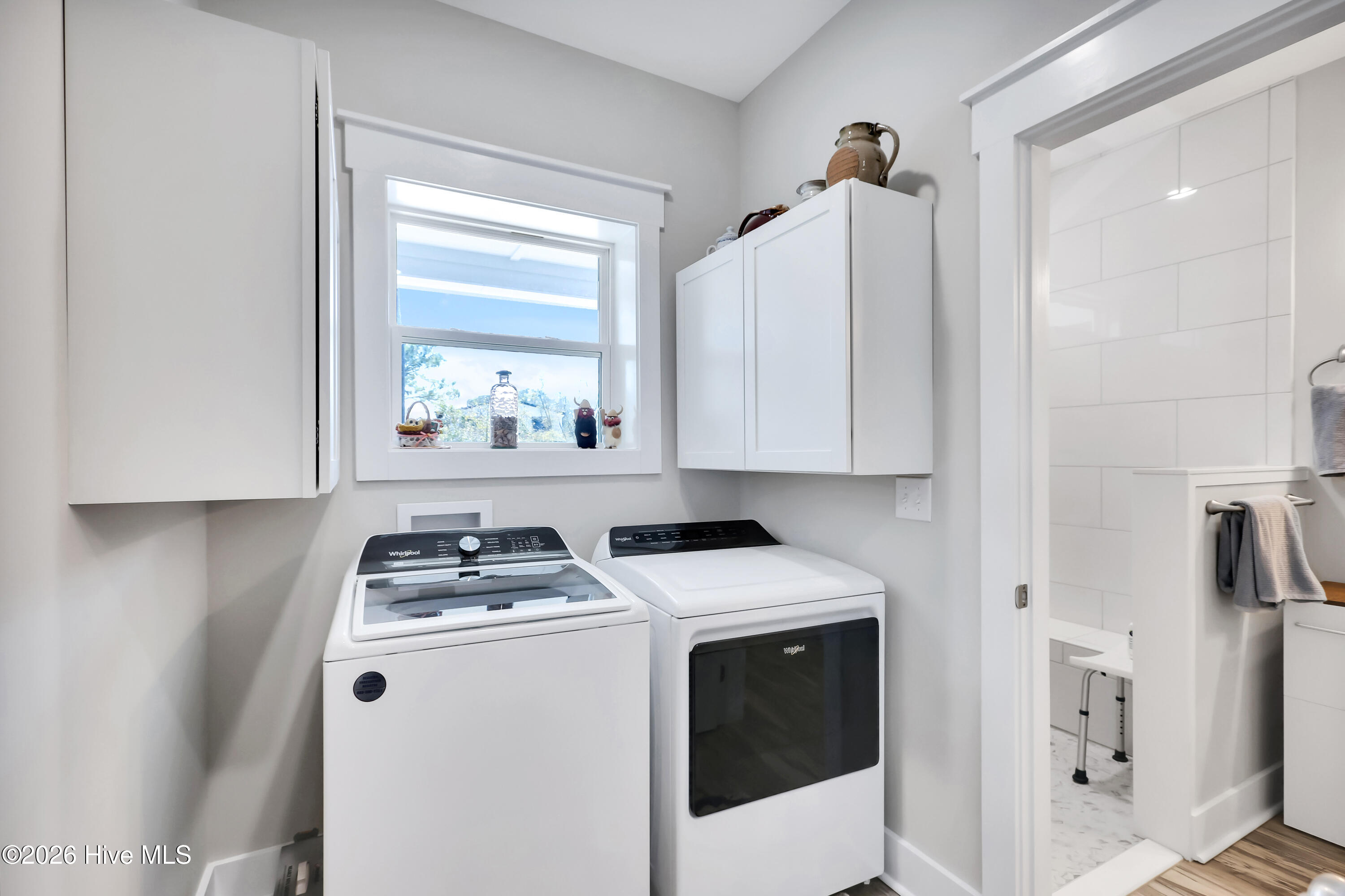 100564163 | Photo 22