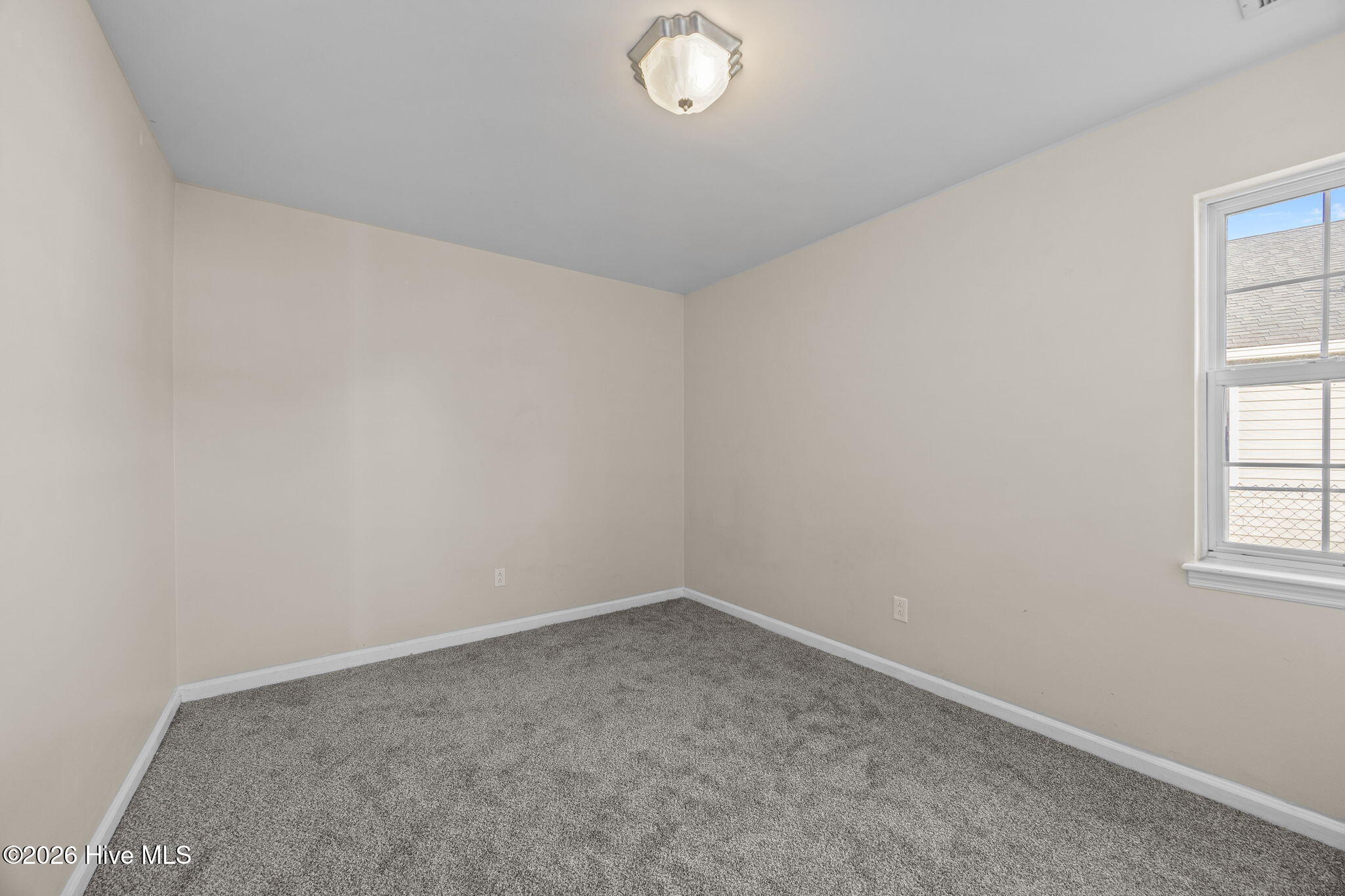 100550569 | Photo 37