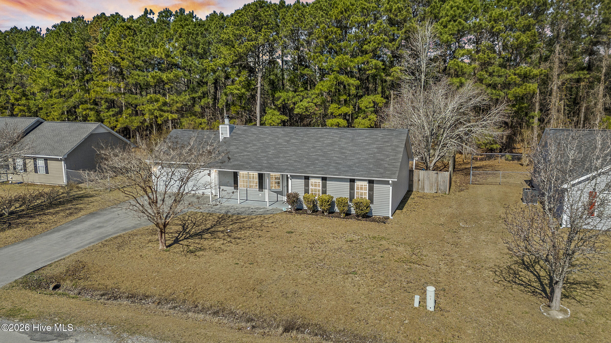 100556766 | Photo 32