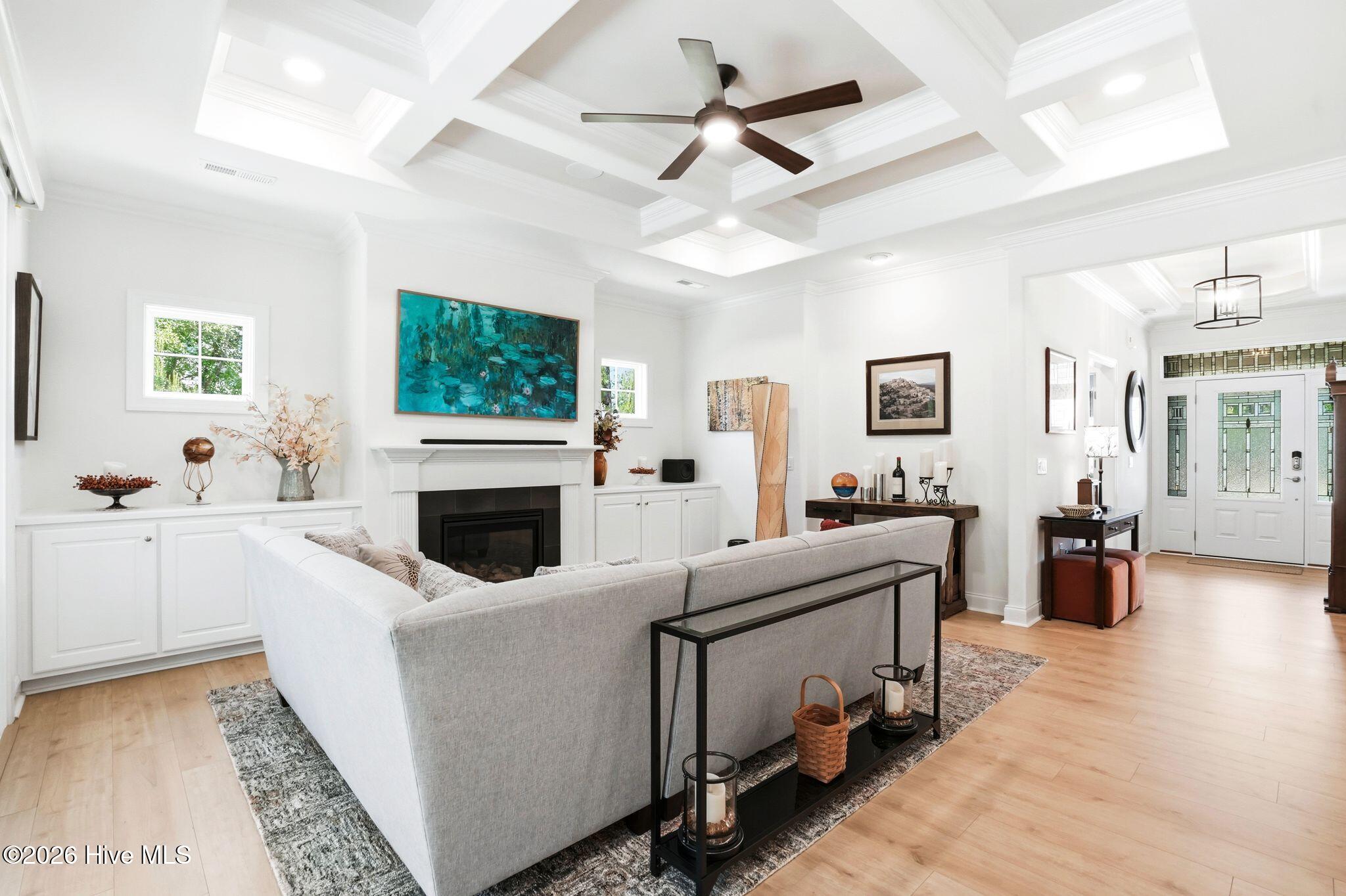 100569004 | Photo 14