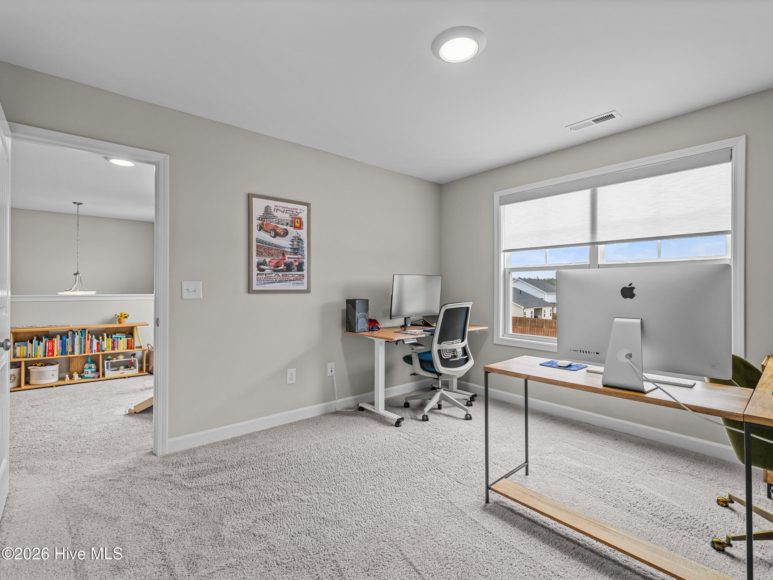 100558096 | Photo 52