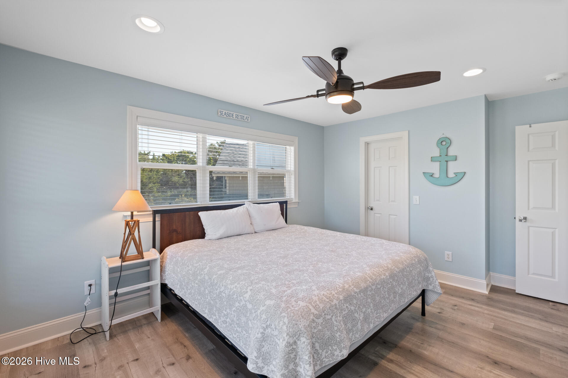 100556120 | Photo 22