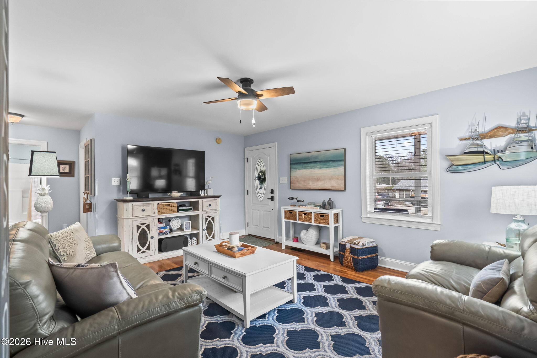 100551089 | Photo 10