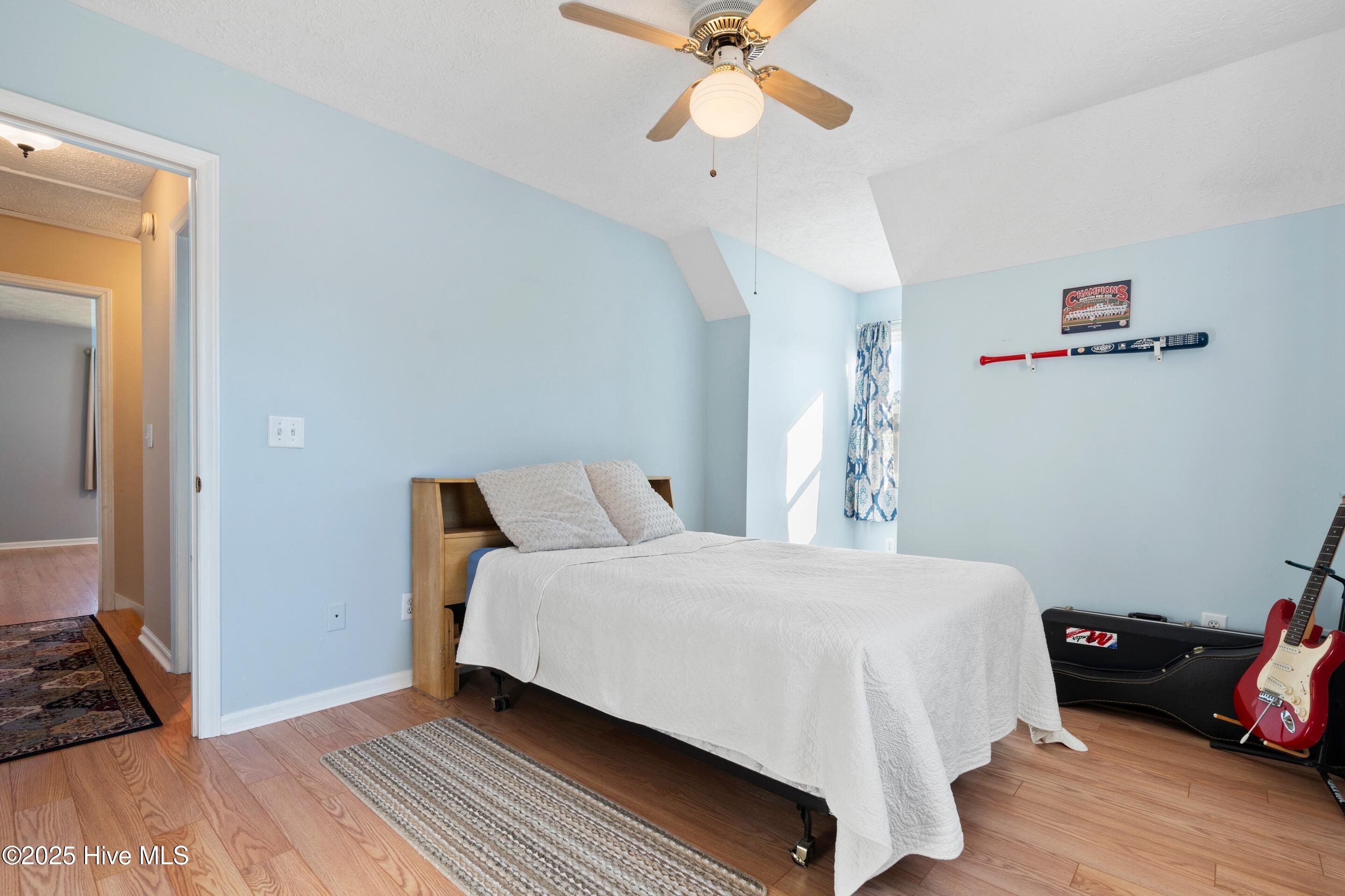 100535792 | Photo 39