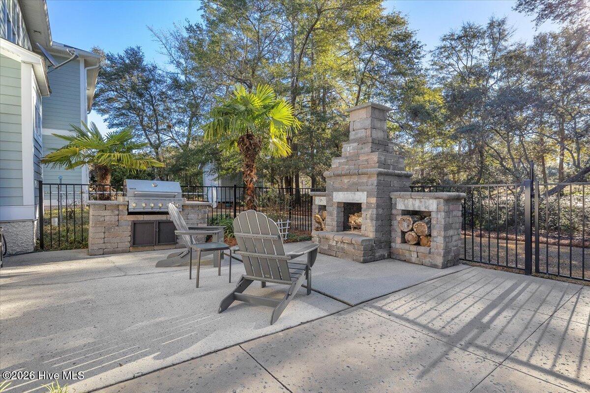 100552702 | Photo 53