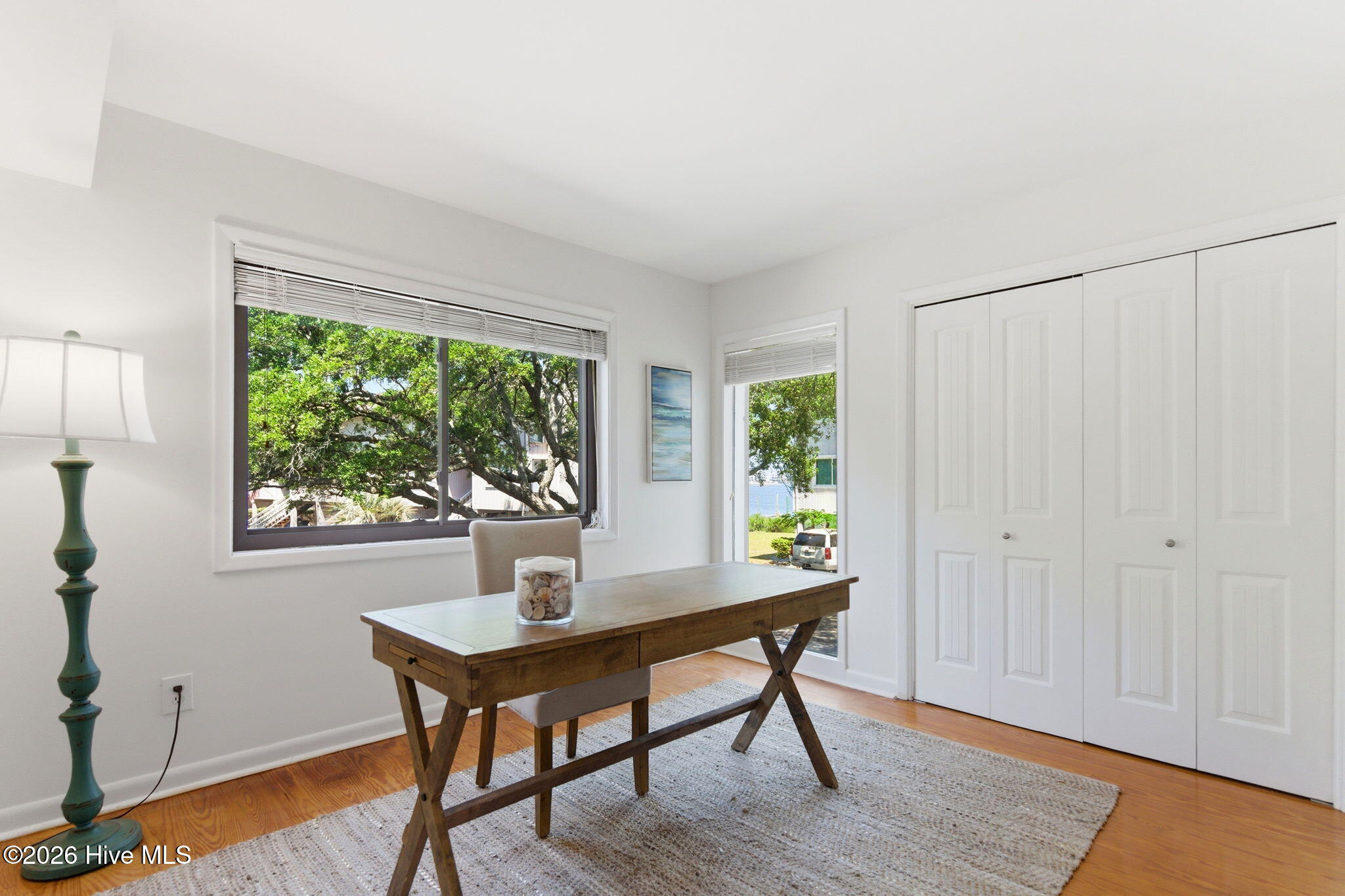 100570413 | Photo 14