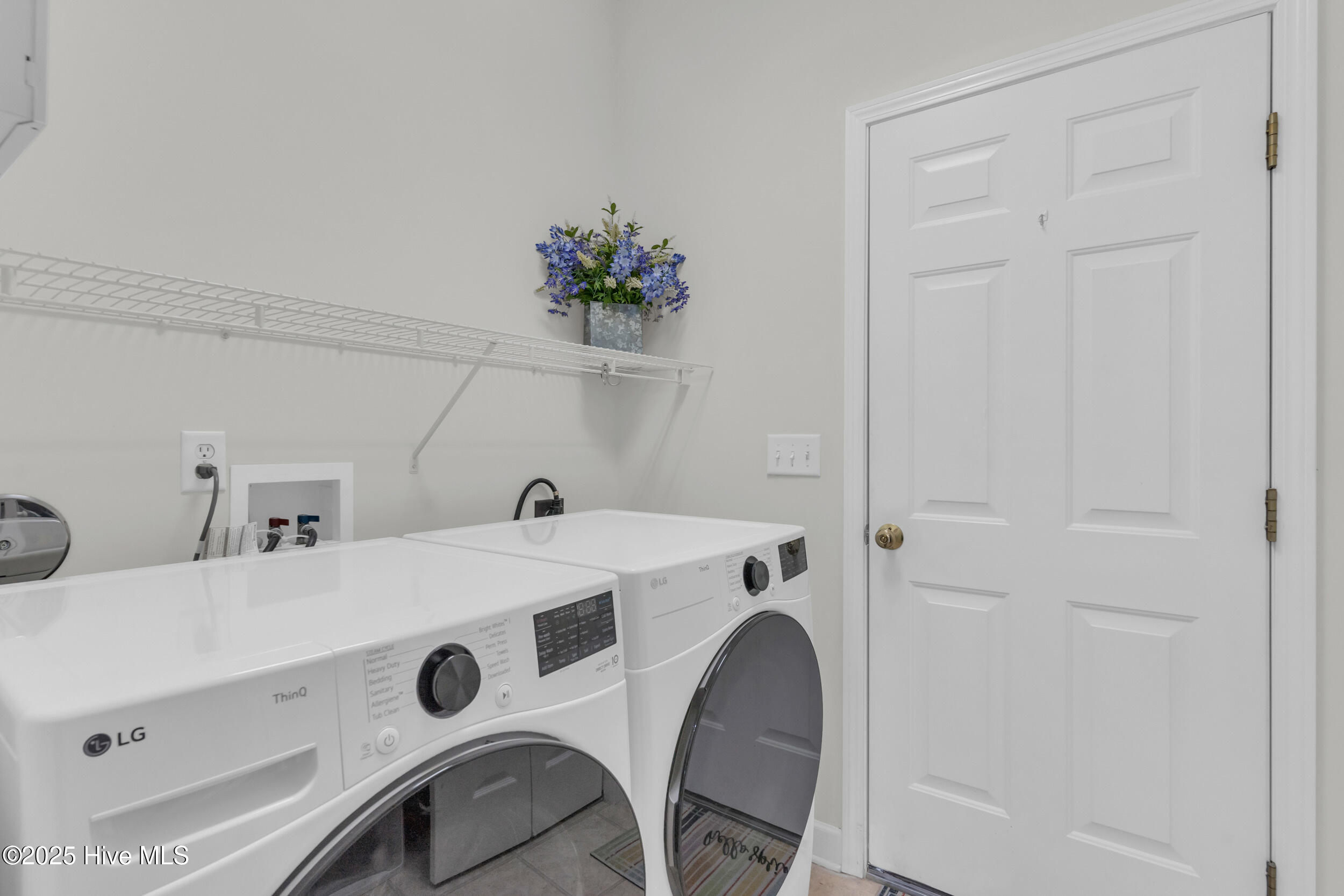 100540871 | Photo 26