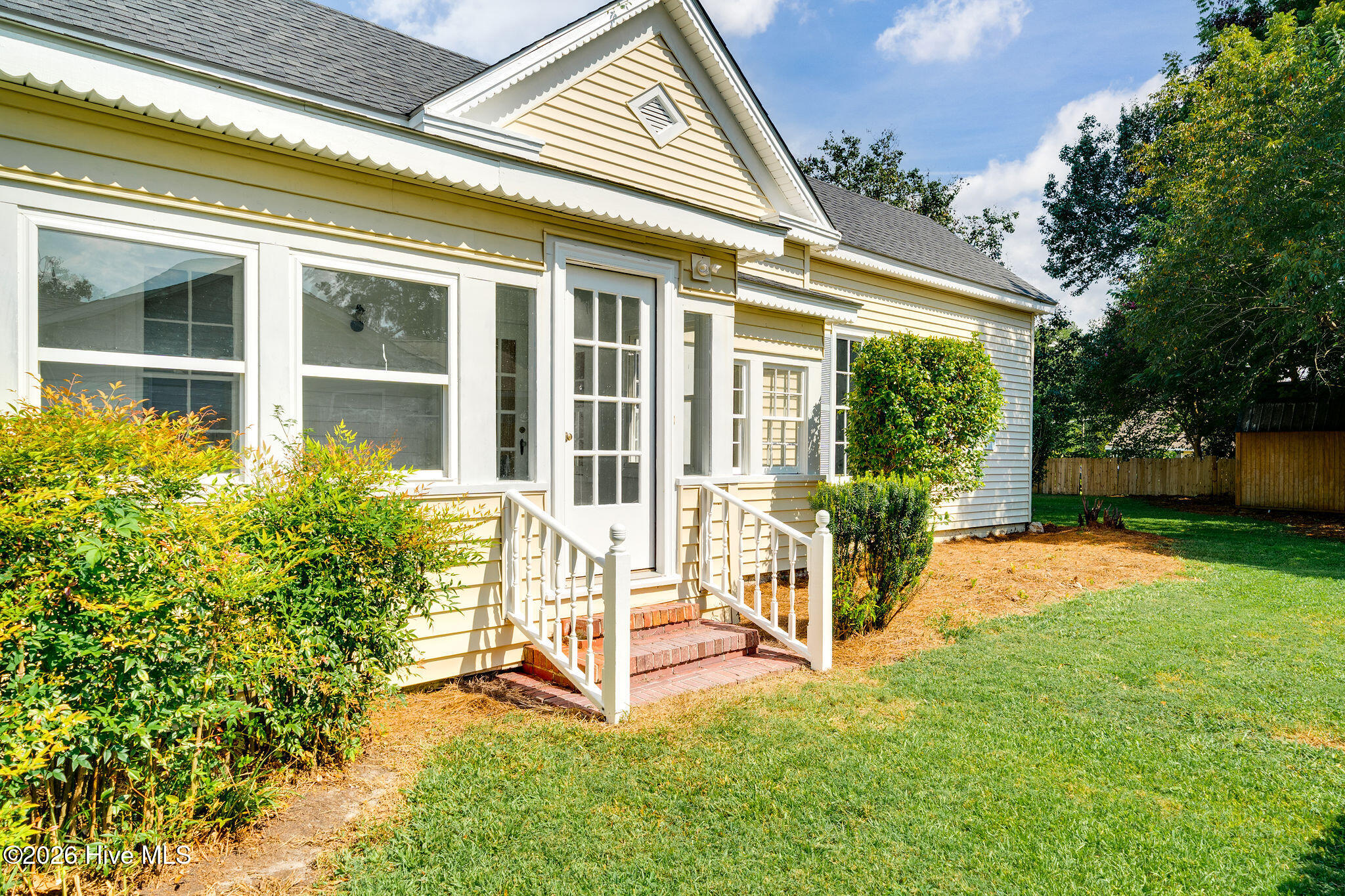 130 E Main Street, Rose Hill, NC 28458 – photo 6