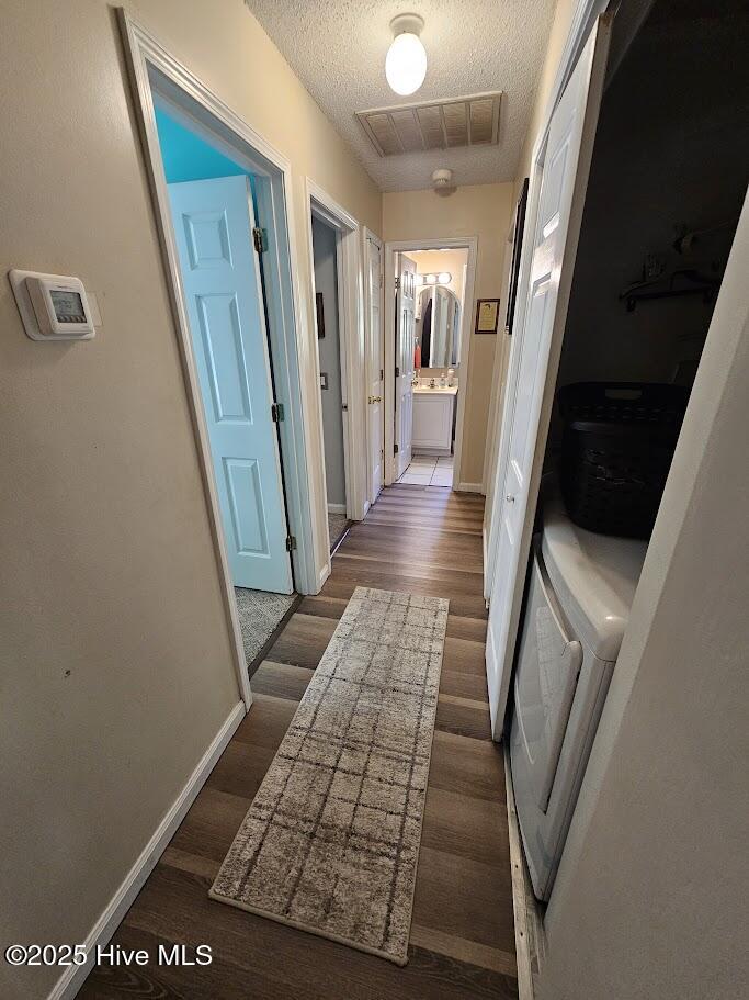 100540001 | Photo 24