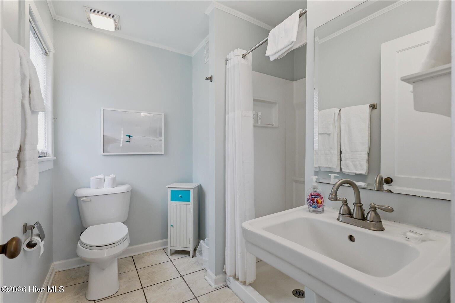 100570528 | Photo 29