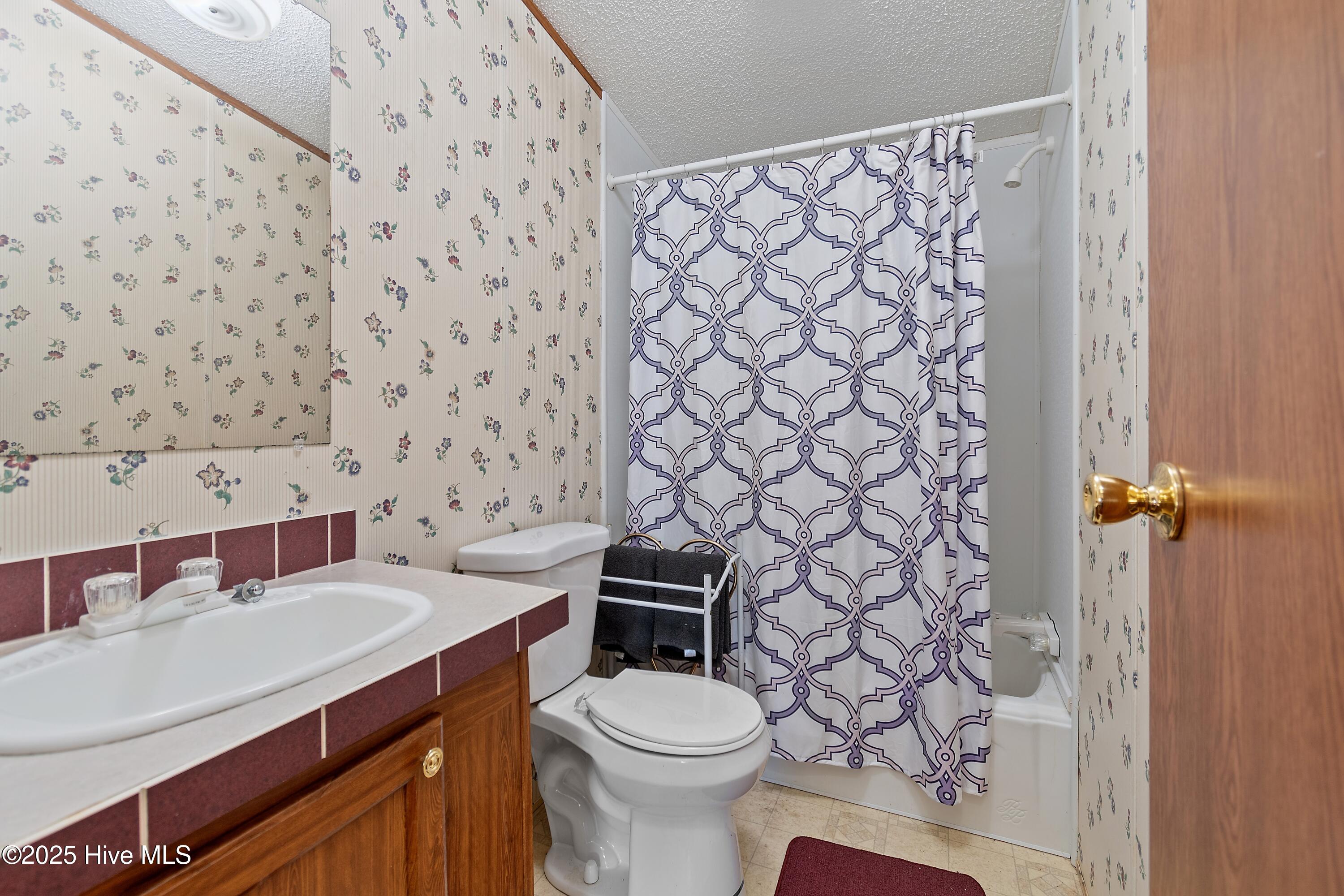 100546614 | Photo 18