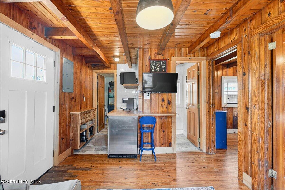 100527780 | Photo 41