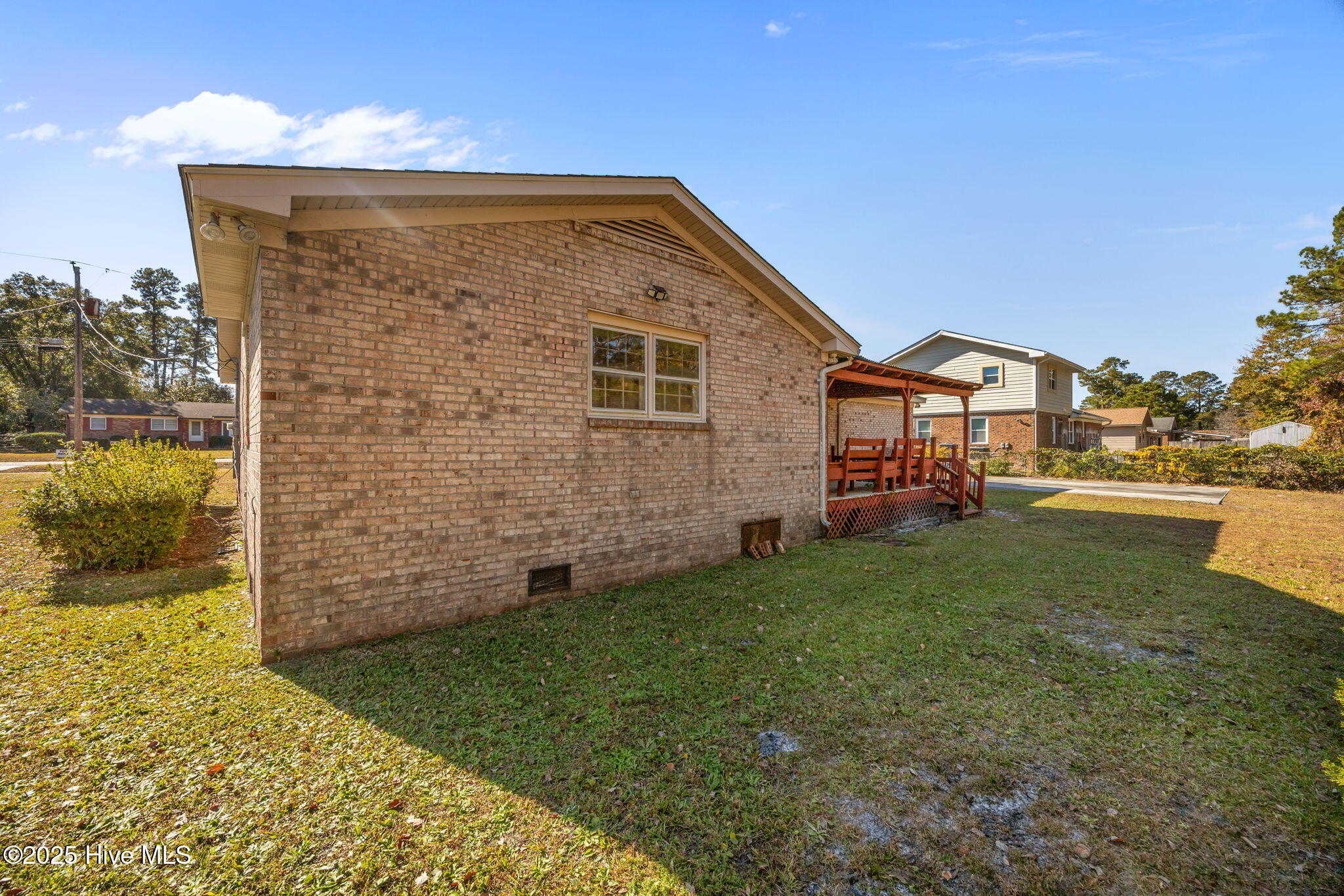 100542323 | Photo 26