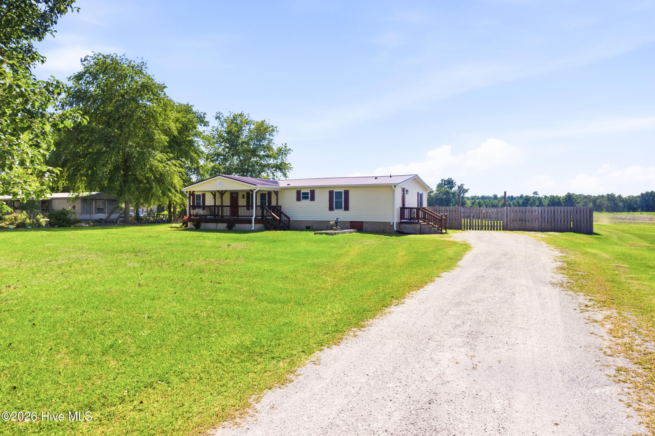 Homes for sale in Vanceboro, NC | 1135 State Camp Rd, Vanceboro, NC 28586 | MLS# 100579992