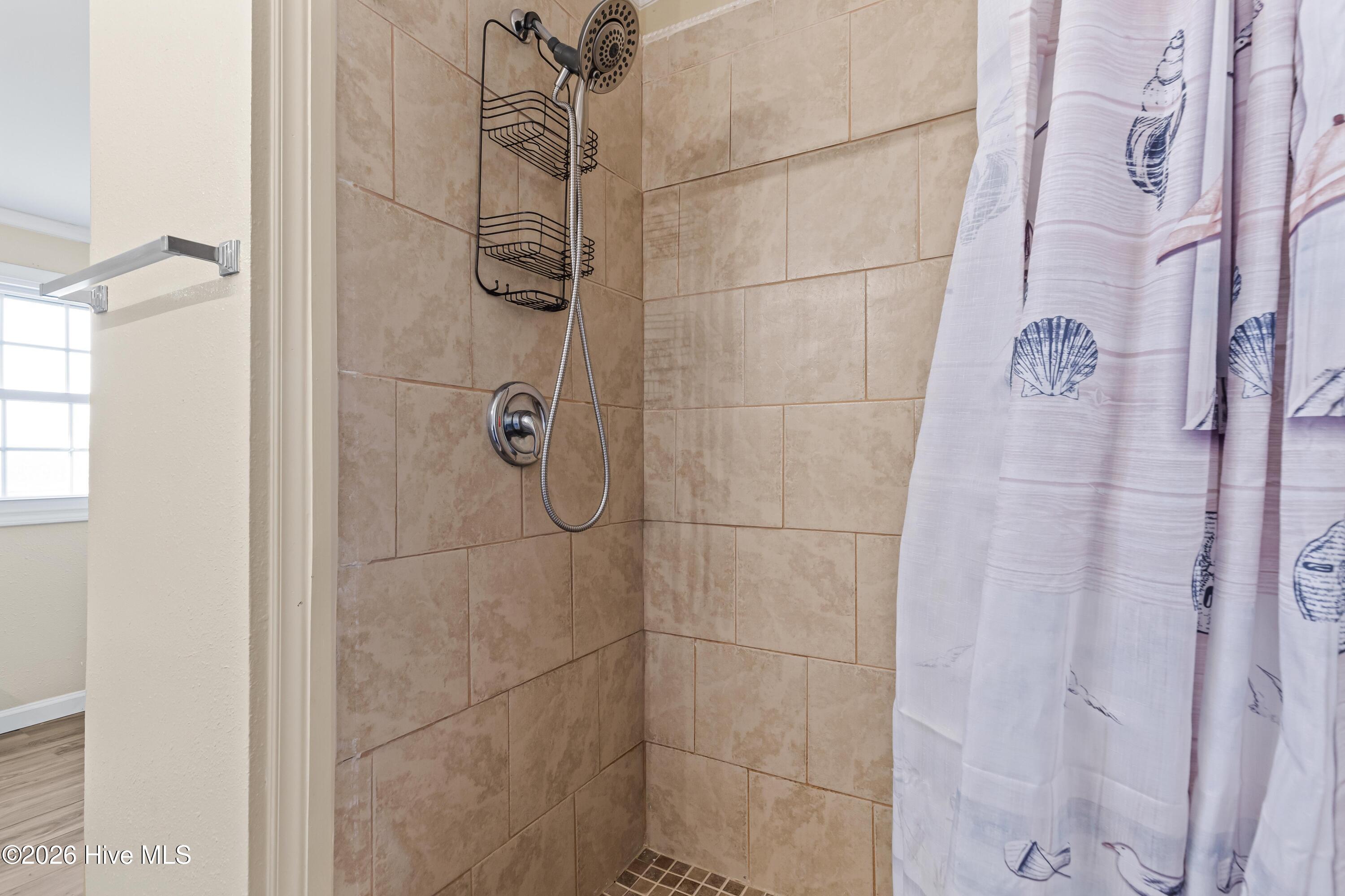 100551408 | Photo 22