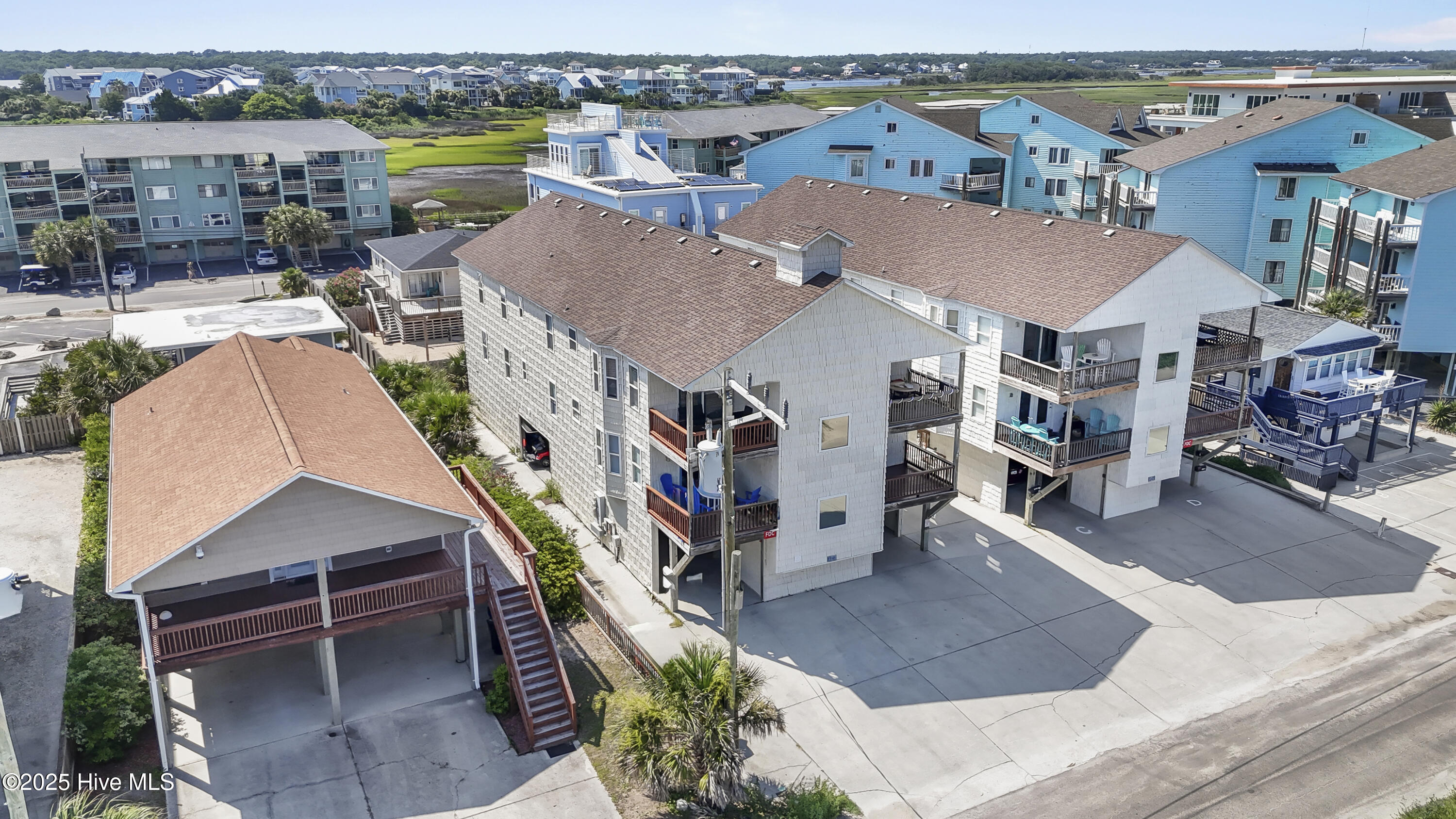 100516276 | Photo 38