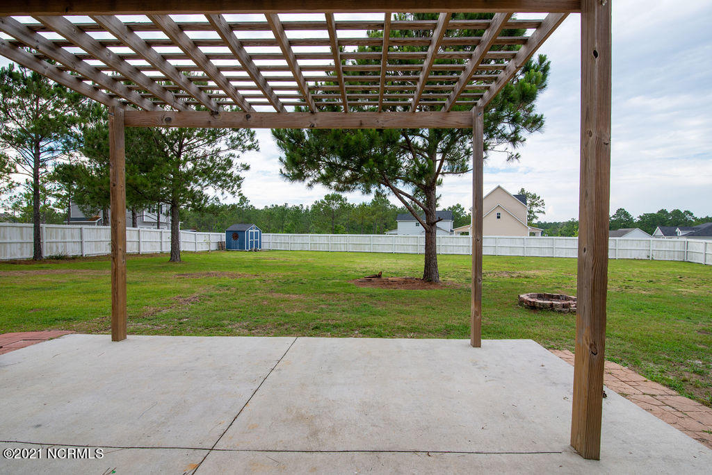 100548964 | Photo 41