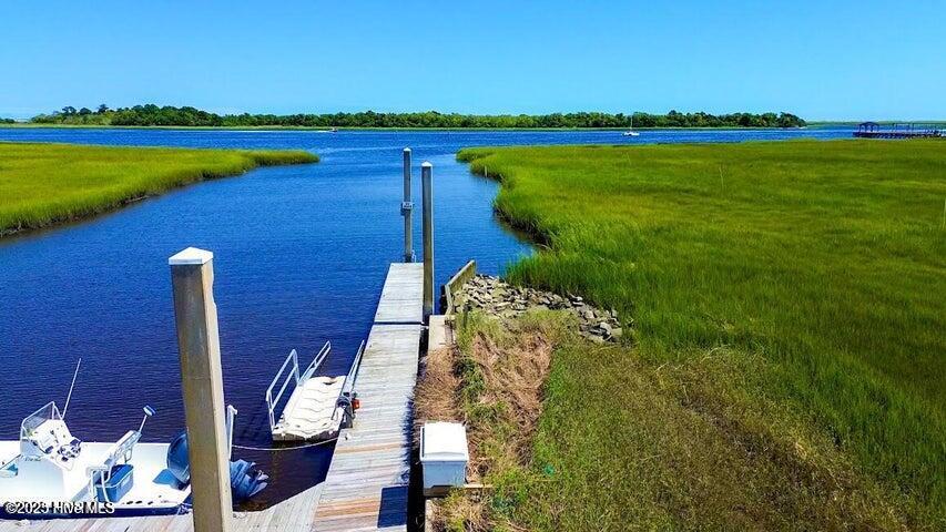 100543025 | Photo 46