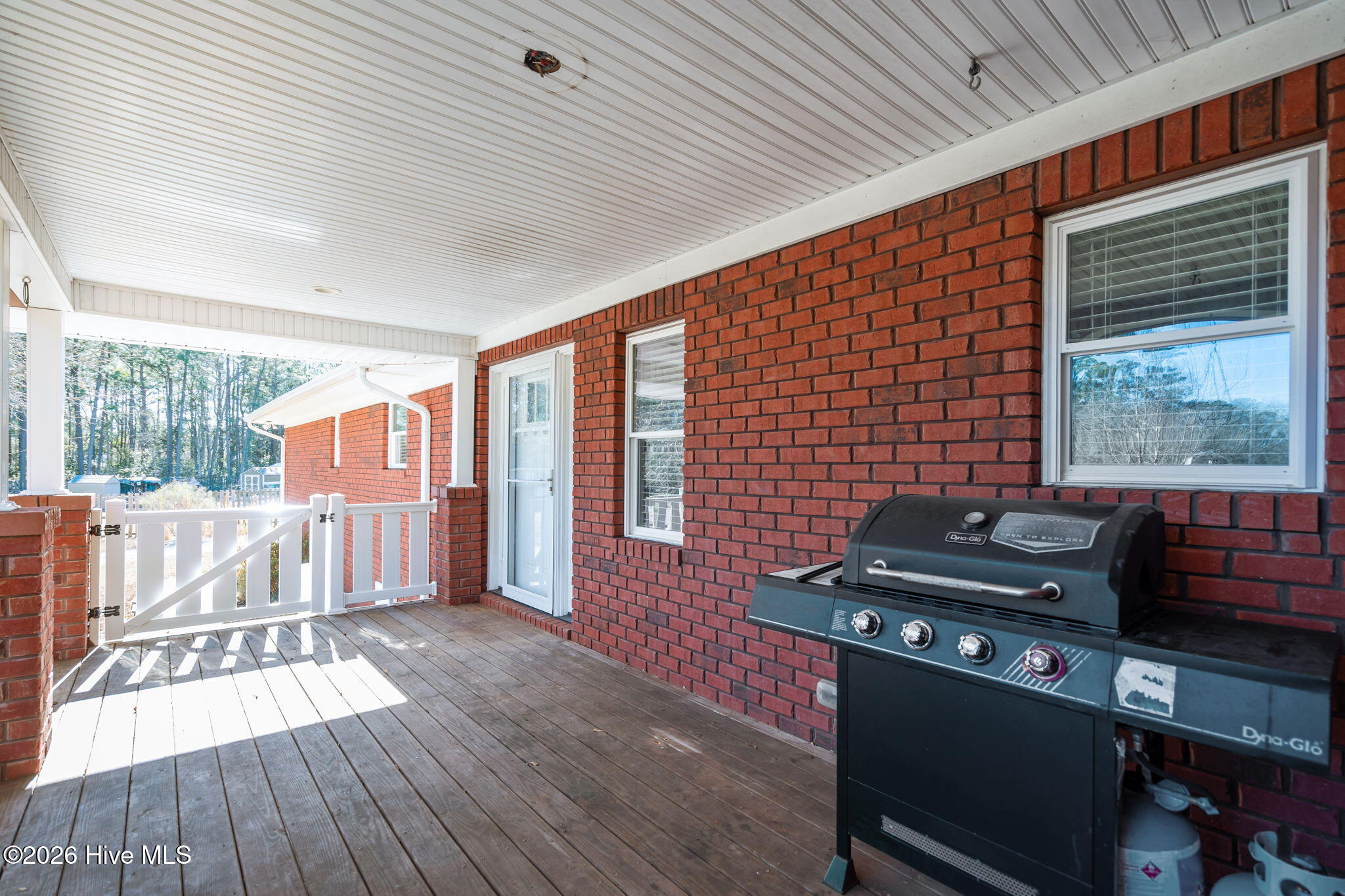 102 Fox Run Drive, Hampstead, NC, 28443