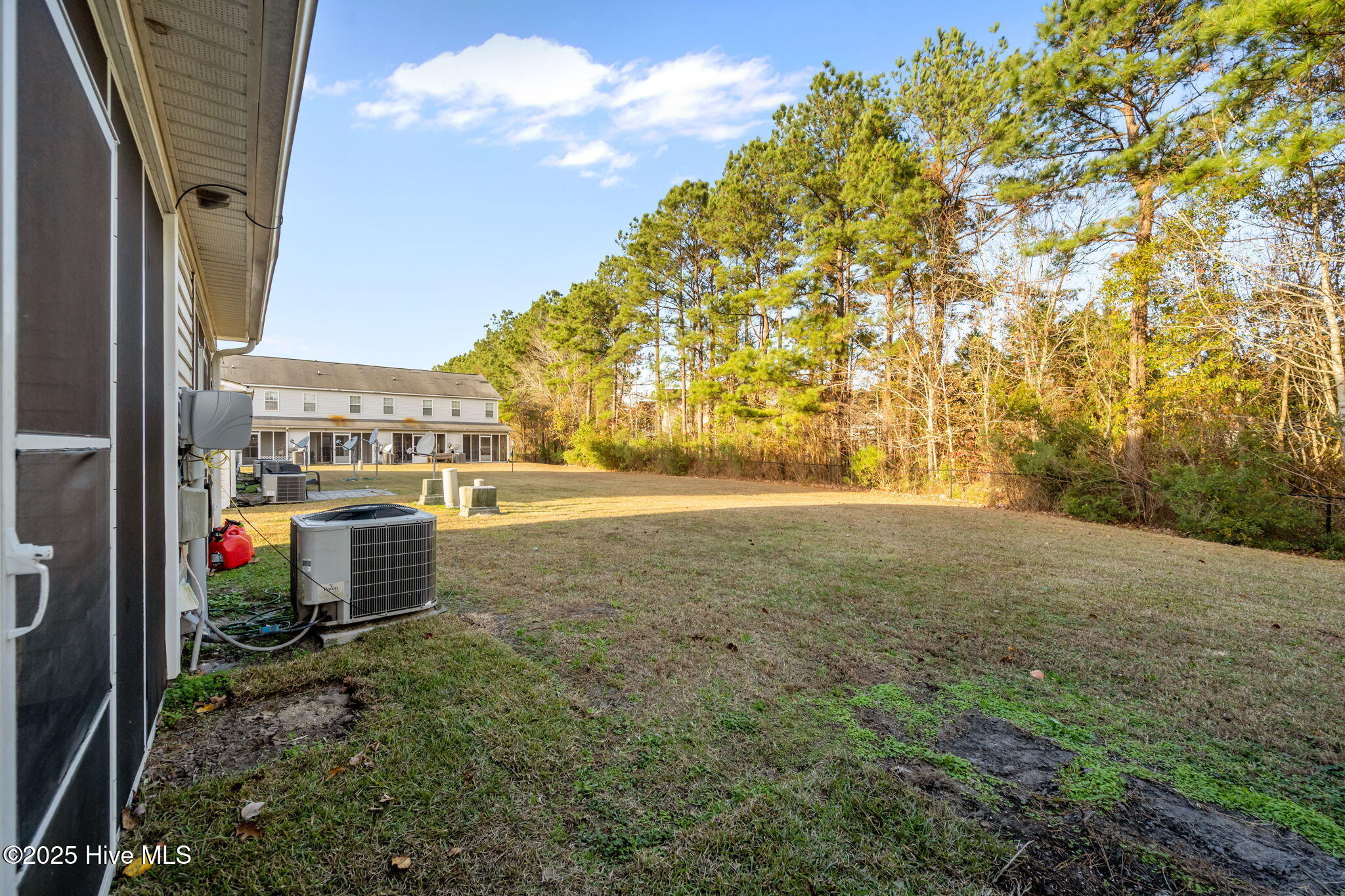 100546249 | Photo 38