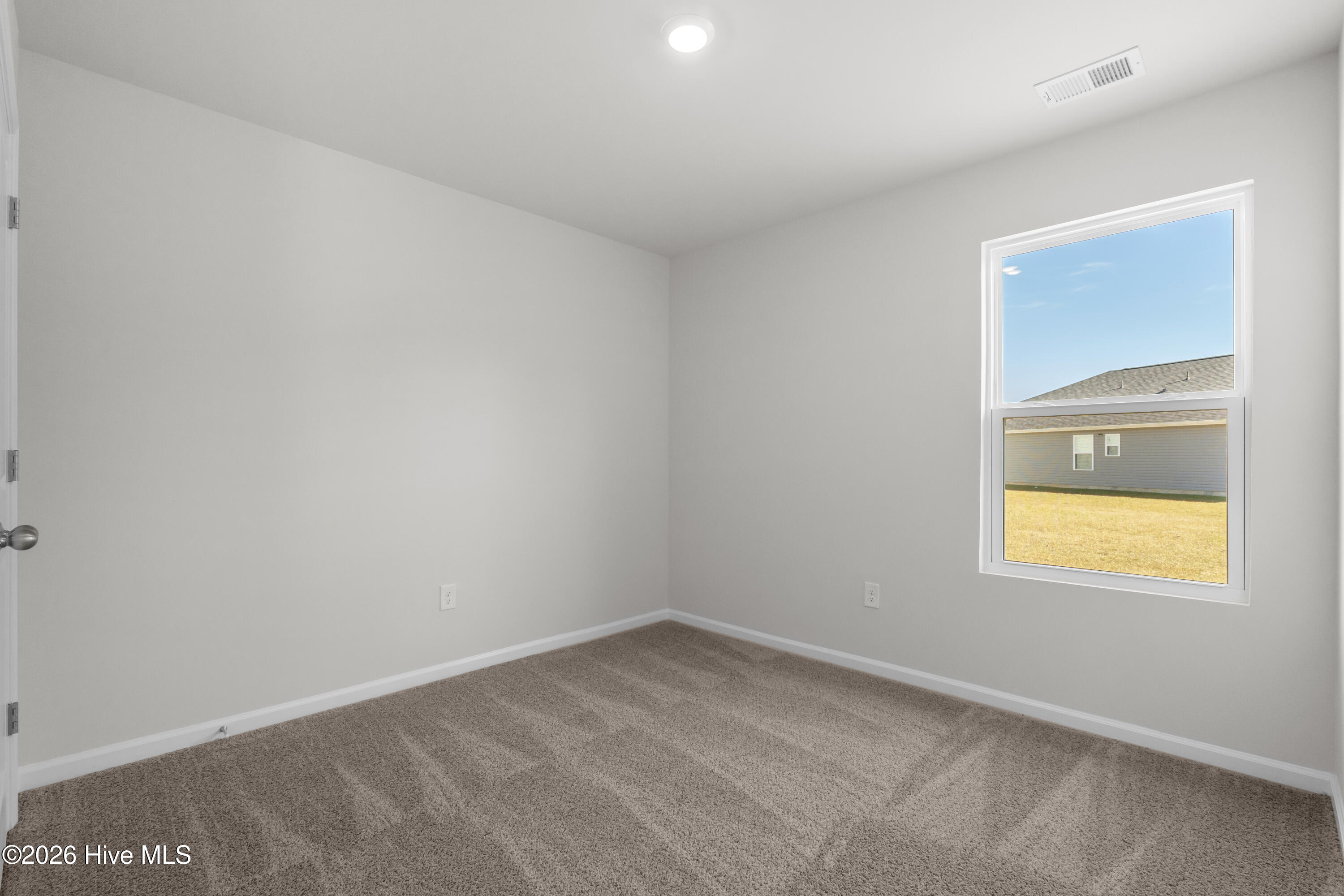 100550228 | Photo 29