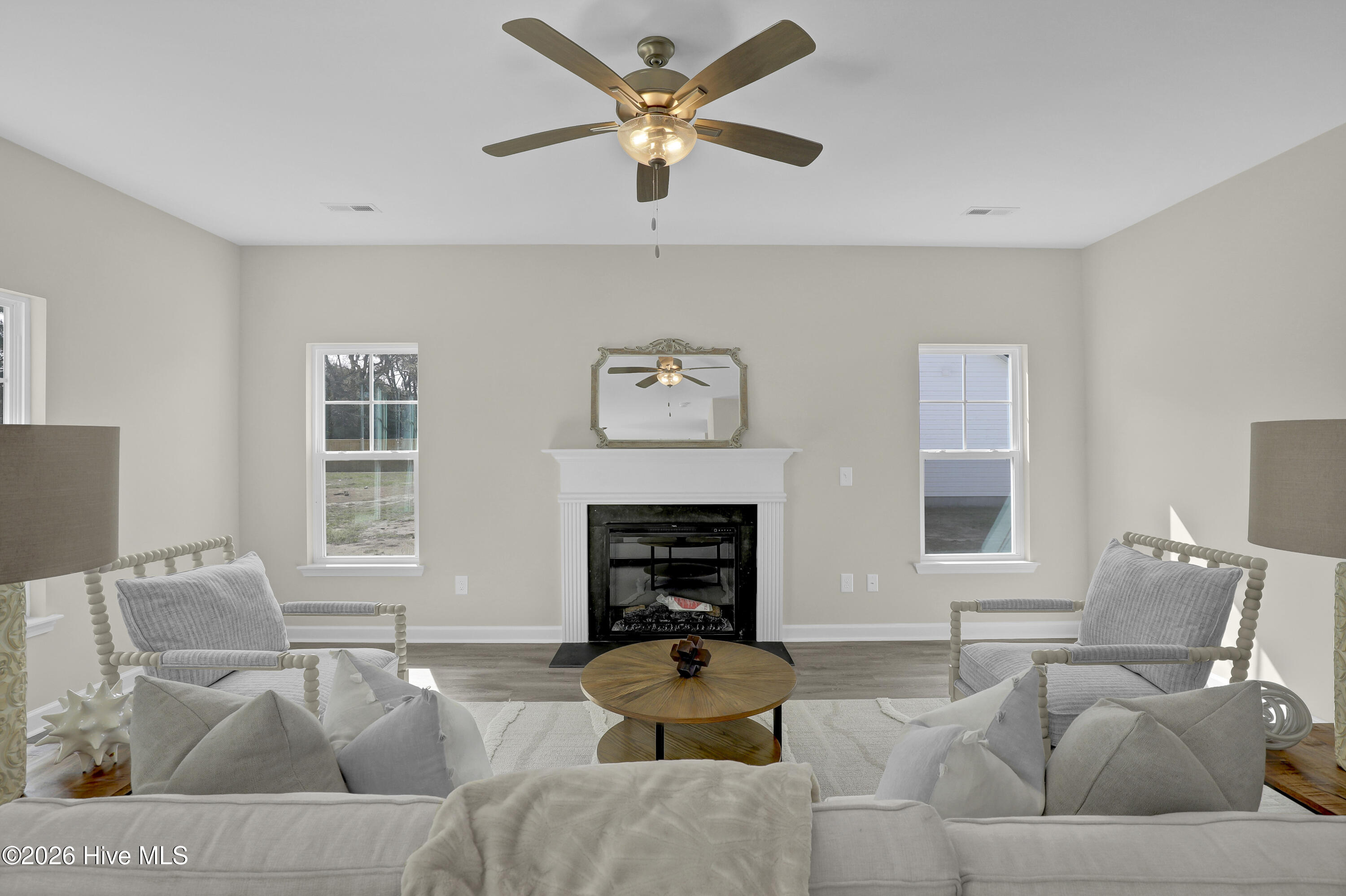 100488784 | Photo 16