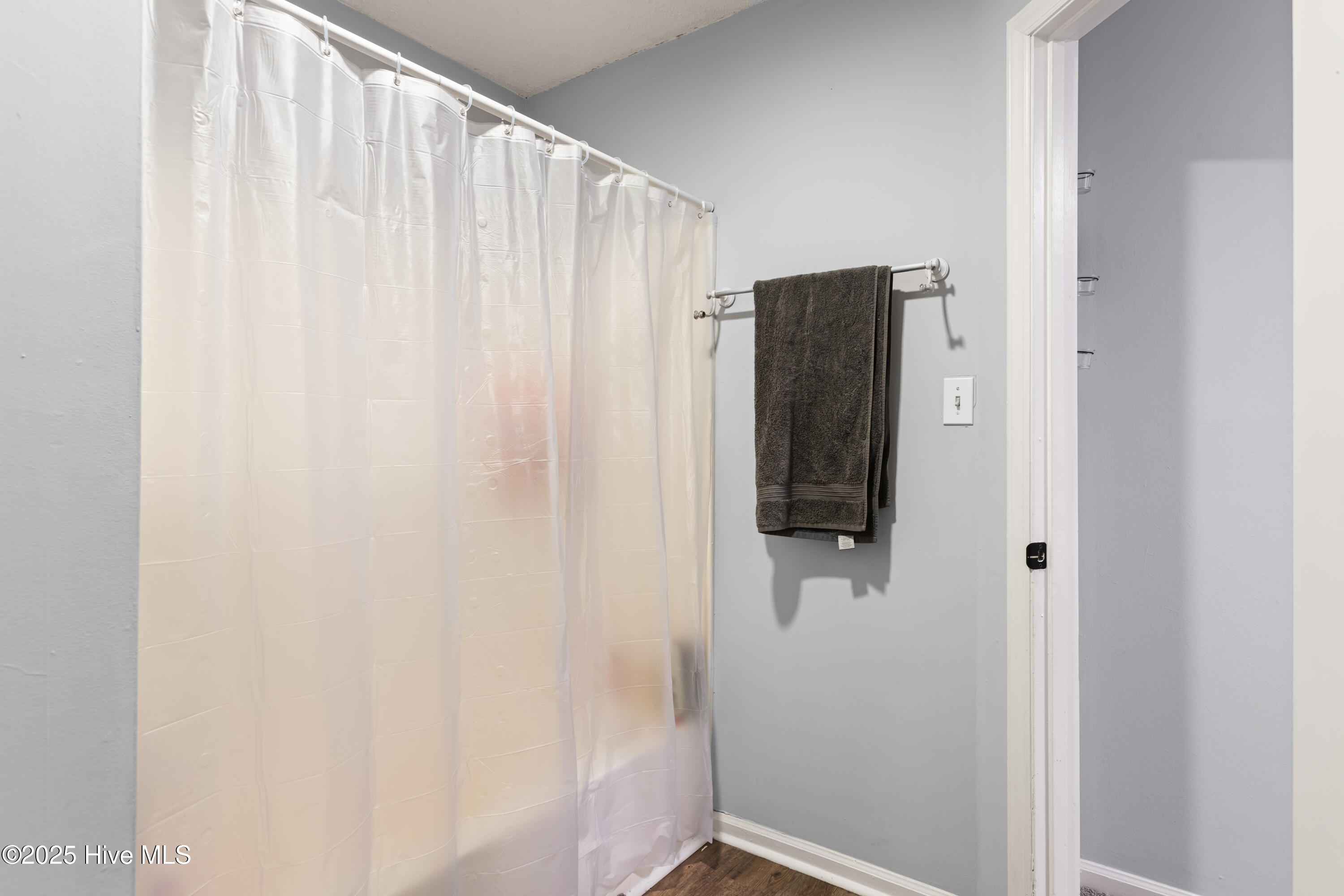 100542138 | Photo 14