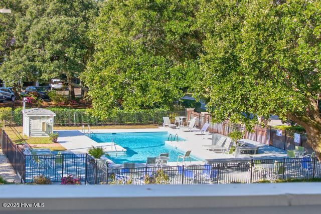 100541070 | Photo 21